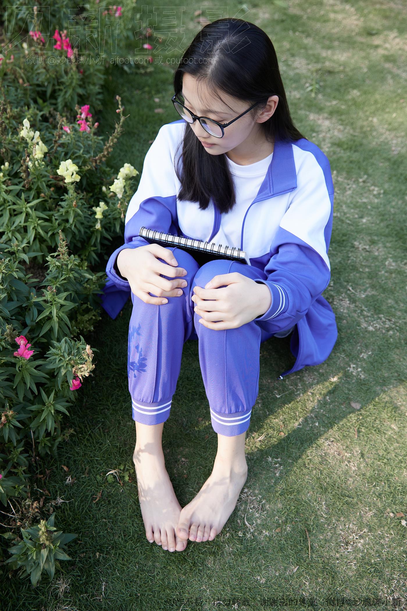 图片[156]-[见新摄影]NO.011 梦回学生时代 公园校服棉袜裸足[295P – 速更版-美库