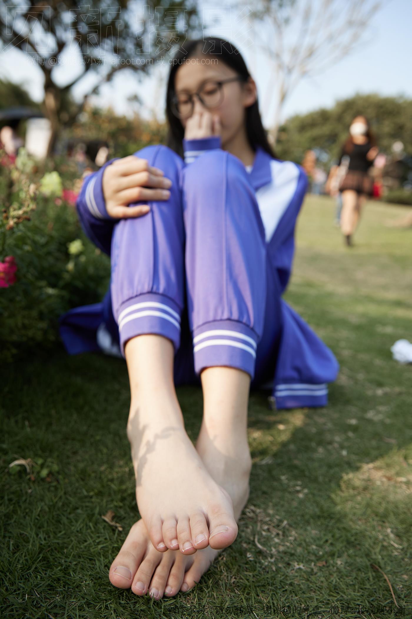 图片[158]-[见新摄影]NO.011 梦回学生时代 公园校服棉袜裸足[295P – 速更版-美库