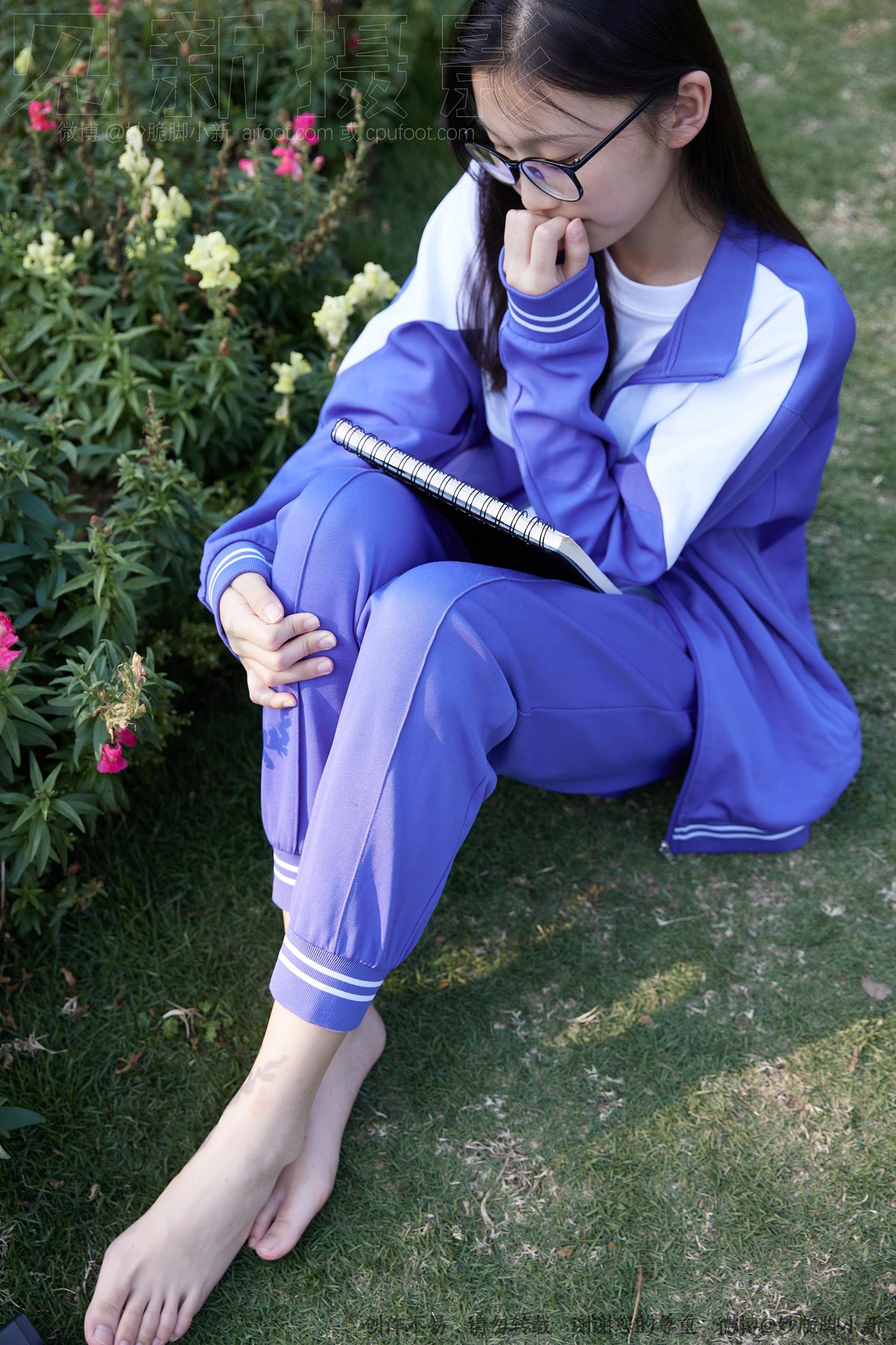 图片[160]-[见新摄影]NO.011 梦回学生时代 公园校服棉袜裸足[295P – 速更版-美库