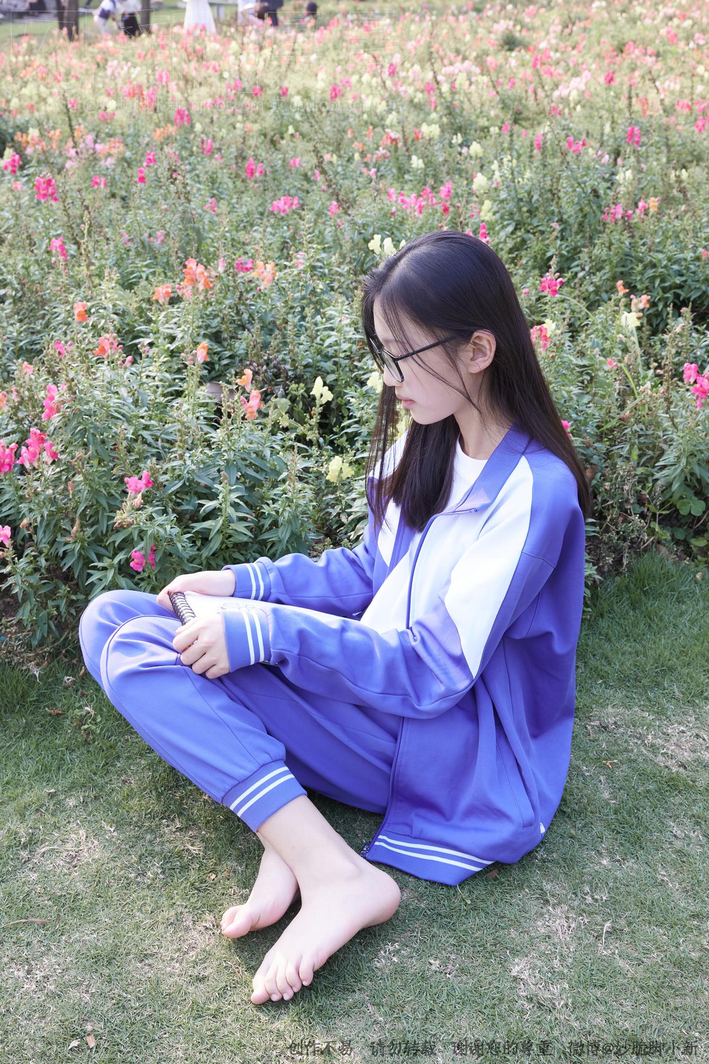 图片[172]-[见新摄影]NO.011 梦回学生时代 公园校服棉袜裸足[295P – 速更版-美库