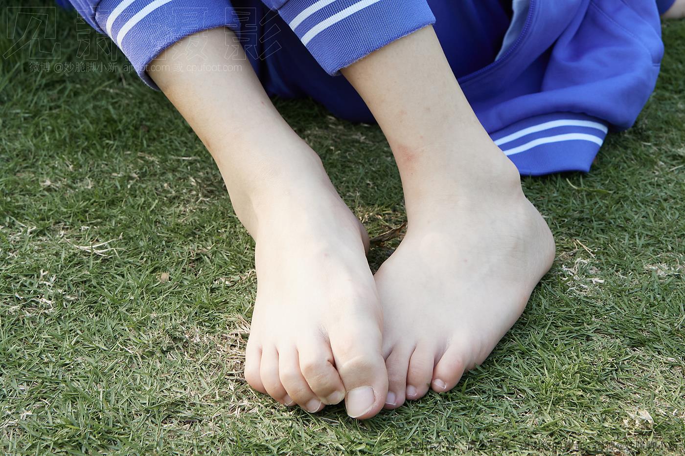图片[184]-[见新摄影]NO.011 梦回学生时代 公园校服棉袜裸足[295P – 速更版-美库