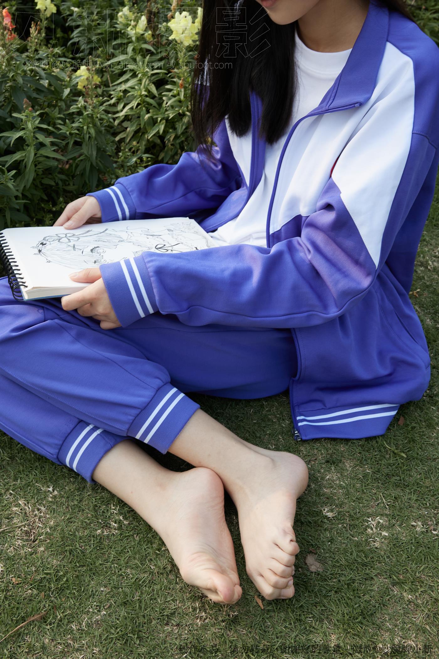 图片[193]-[见新摄影]NO.011 梦回学生时代 公园校服棉袜裸足[295P – 速更版-美库
