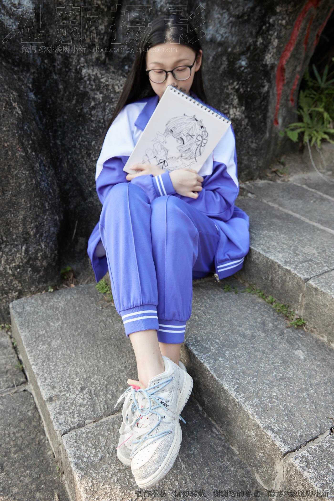 图片[222]-[见新摄影]NO.011 梦回学生时代 公园校服棉袜裸足[295P – 速更版-美库