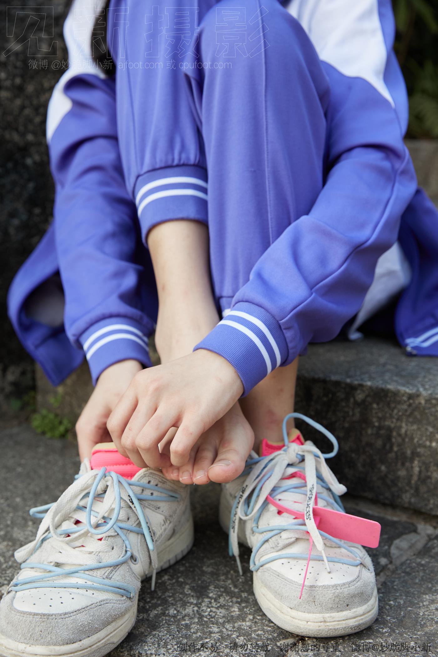 图片[229]-[见新摄影]NO.011 梦回学生时代 公园校服棉袜裸足[295P – 速更版-美库