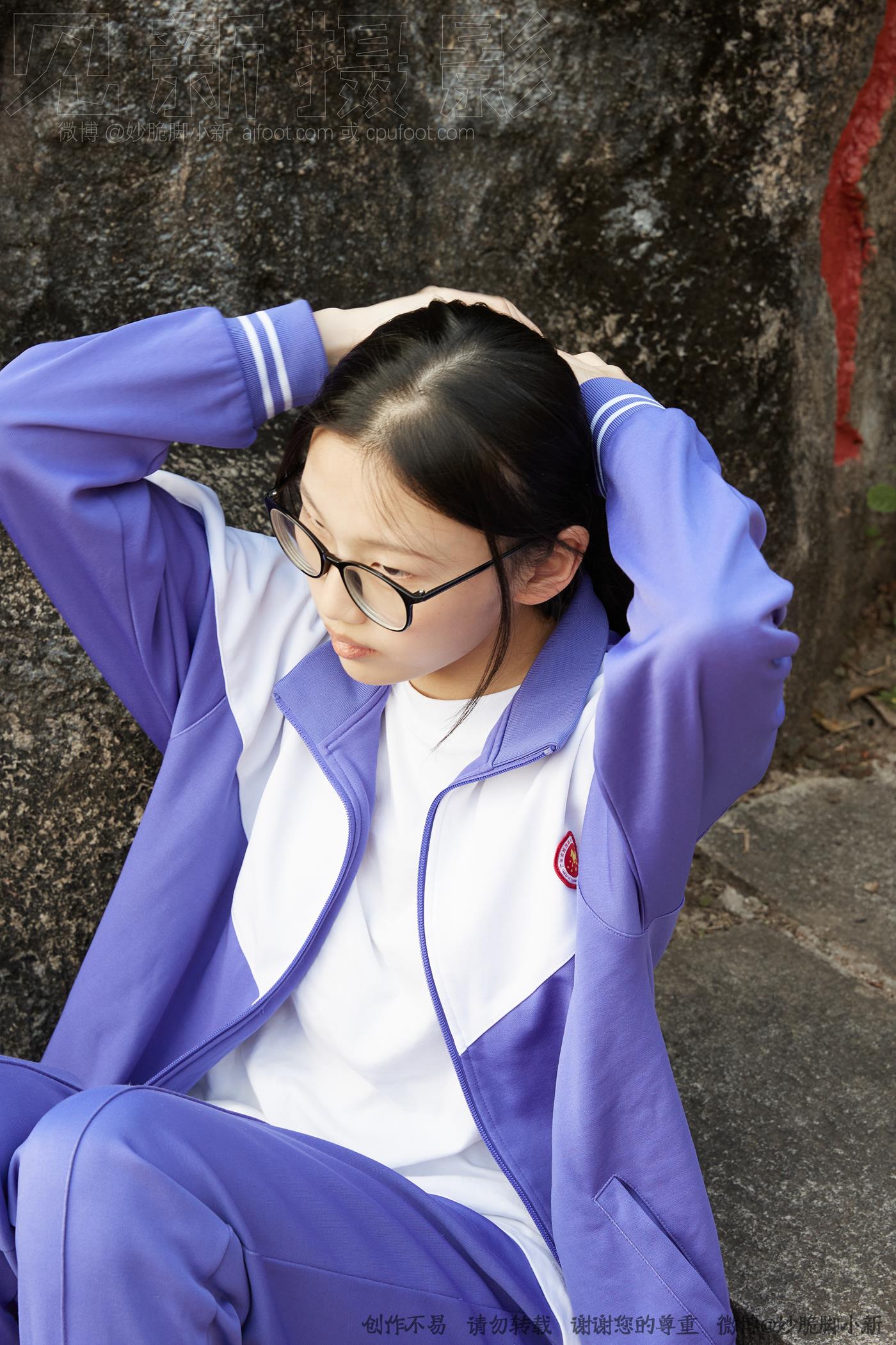 图片[242]-[见新摄影]NO.011 梦回学生时代 公园校服棉袜裸足[295P – 速更版-美库