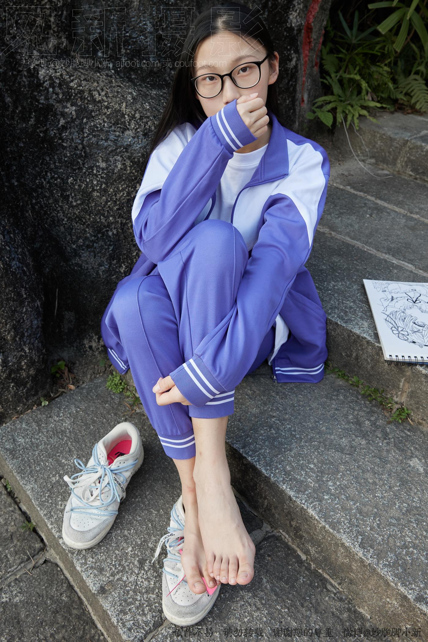 图片[249]-[见新摄影]NO.011 梦回学生时代 公园校服棉袜裸足[295P – 速更版-美库