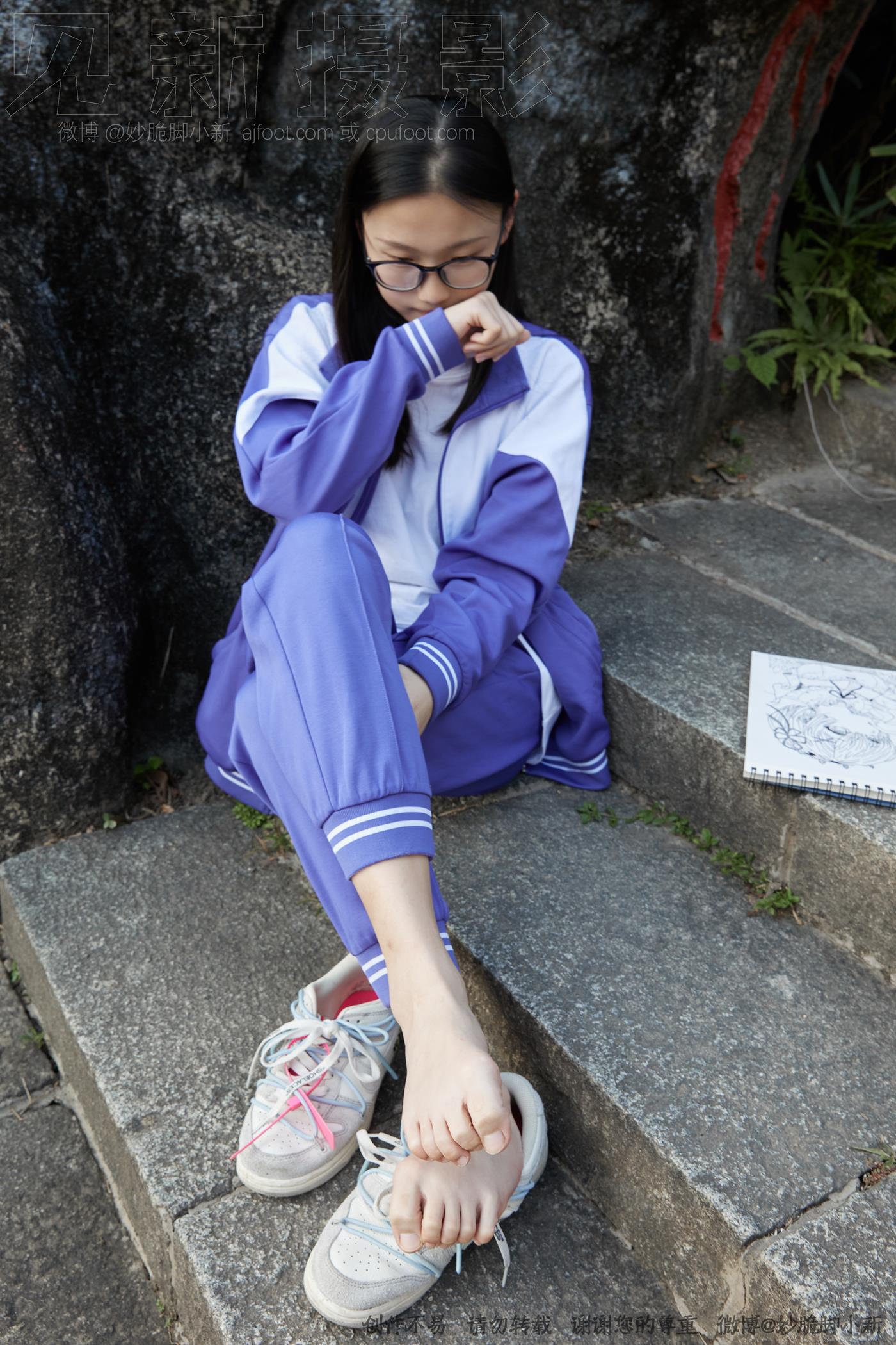 图片[258]-[见新摄影]NO.011 梦回学生时代 公园校服棉袜裸足[295P – 速更版-美库