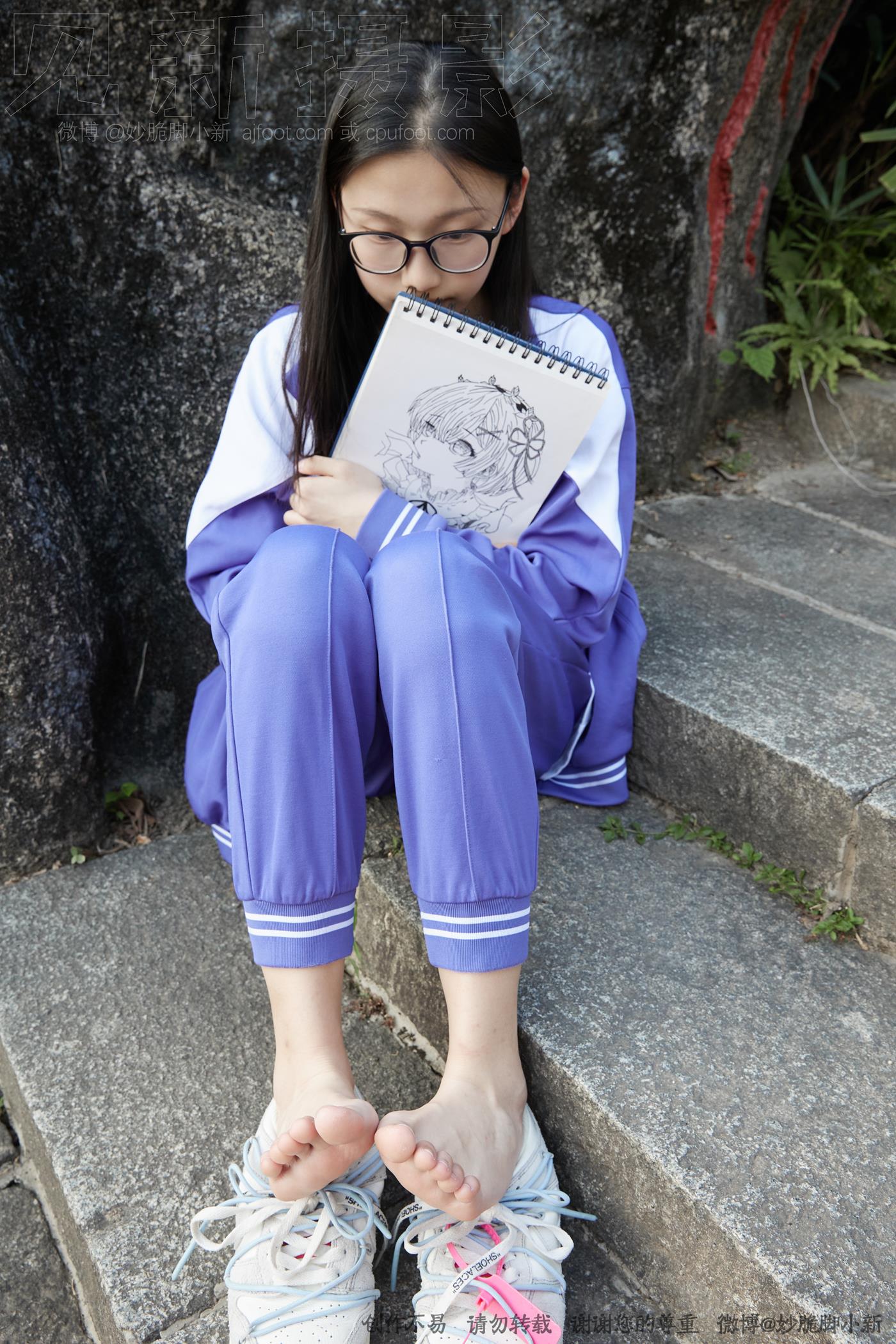 图片[266]-[见新摄影]NO.011 梦回学生时代 公园校服棉袜裸足[295P – 速更版-美库