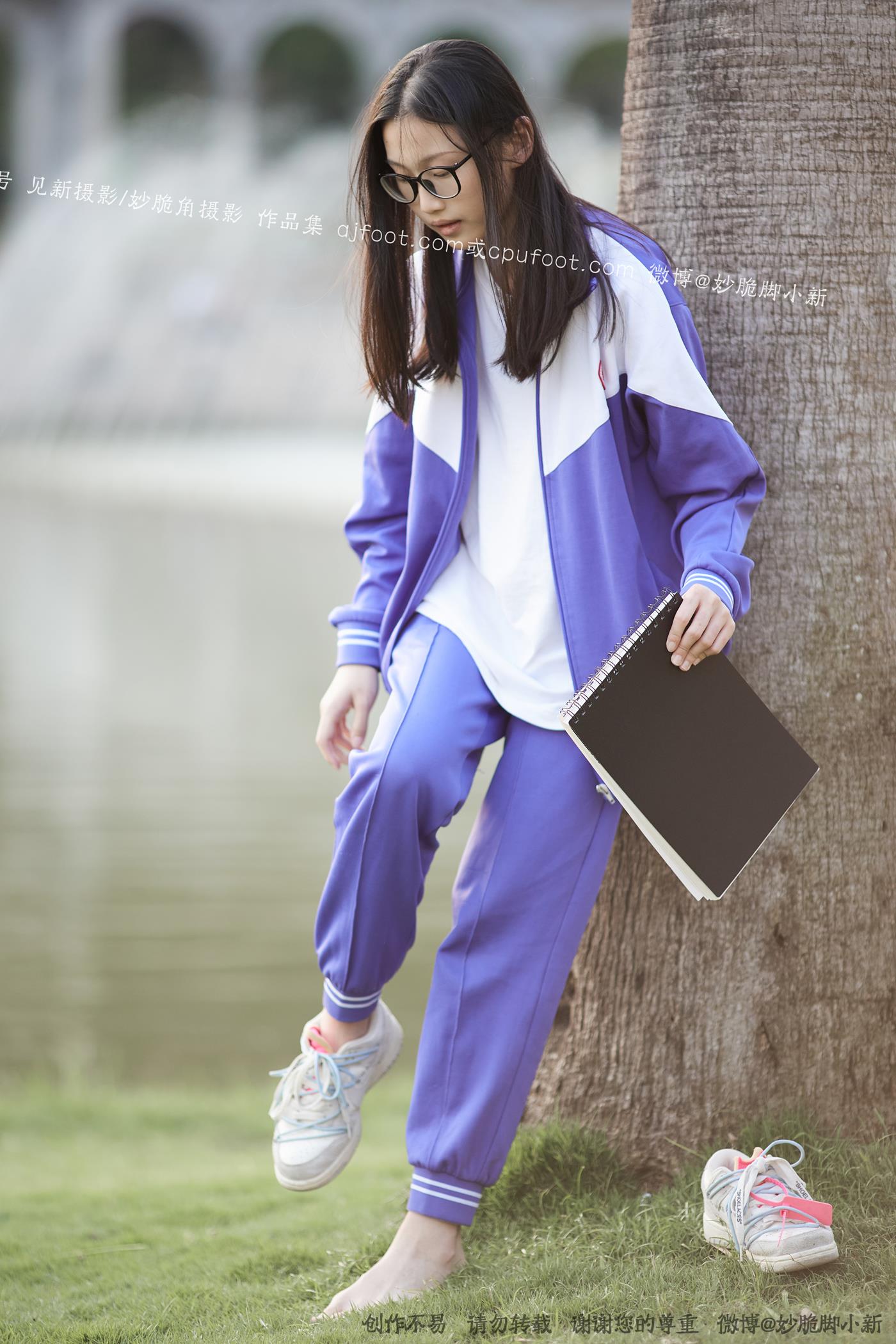 图片[282]-[见新摄影]NO.011 梦回学生时代 公园校服棉袜裸足[295P – 速更版-美库