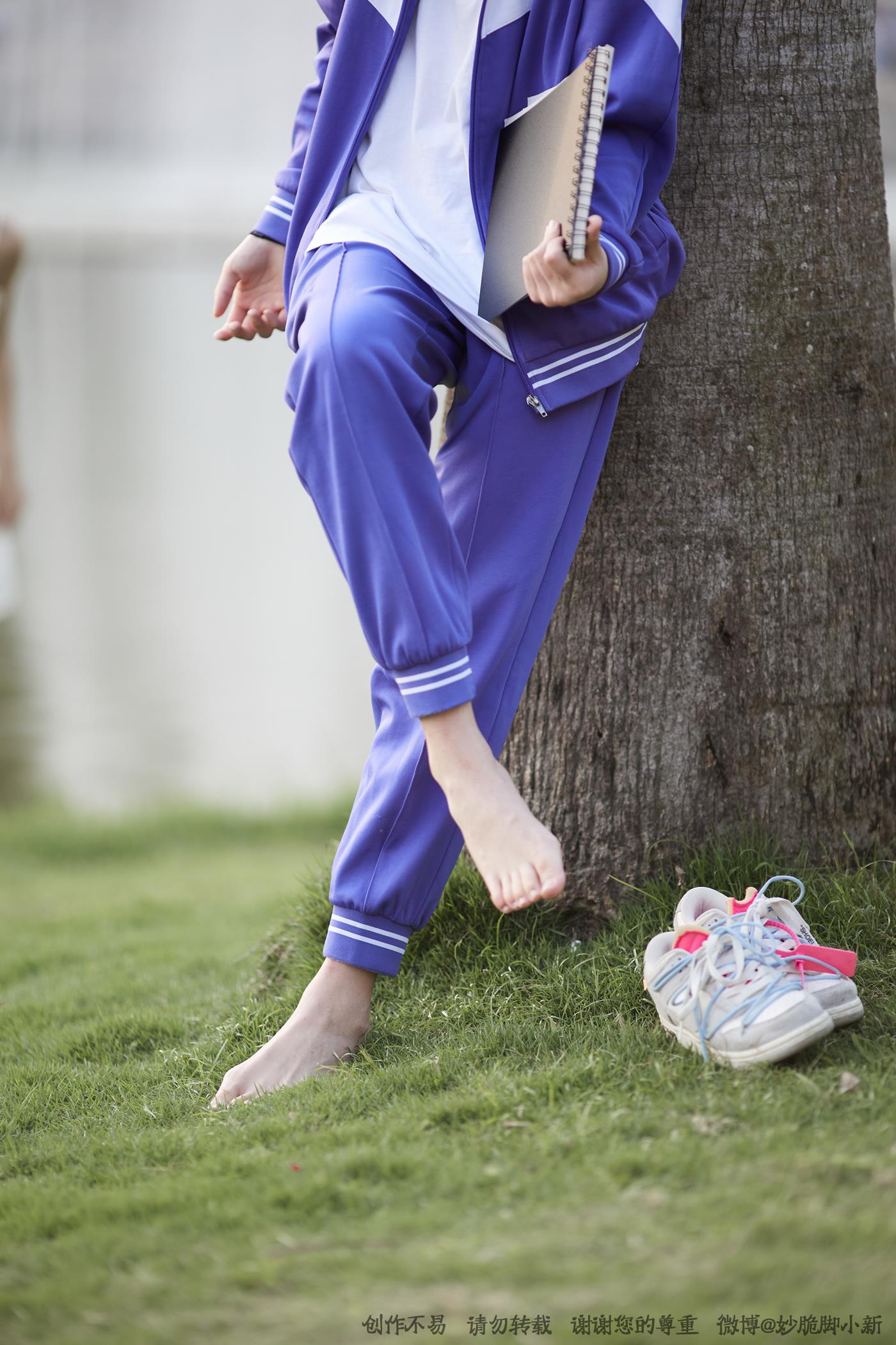 图片[283]-[见新摄影]NO.011 梦回学生时代 公园校服棉袜裸足[295P – 速更版-美库