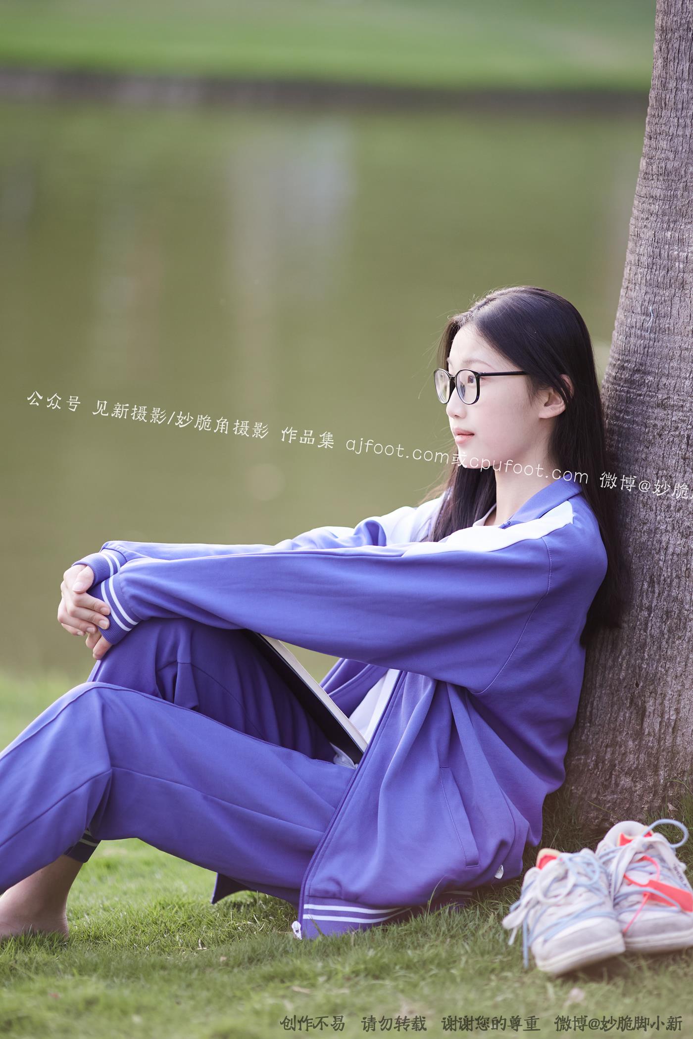 图片[285]-[见新摄影]NO.011 梦回学生时代 公园校服棉袜裸足[295P – 速更版-美库