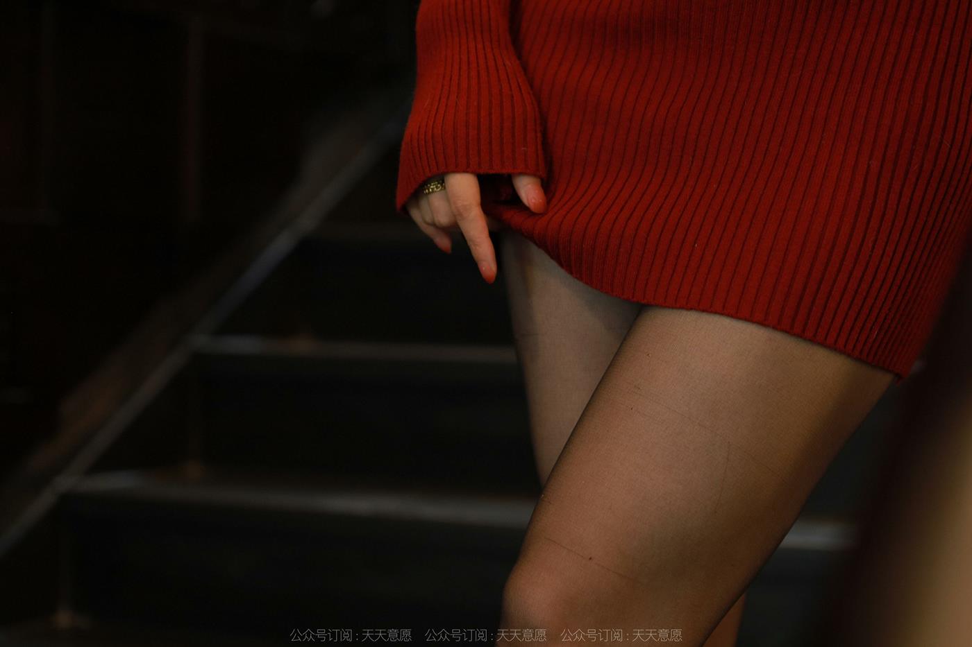 图片[58]-[IESS异思趣向] 2022.05.22 丝享家1095：秋秋《深V红裙》[85P] – 速更版-美库