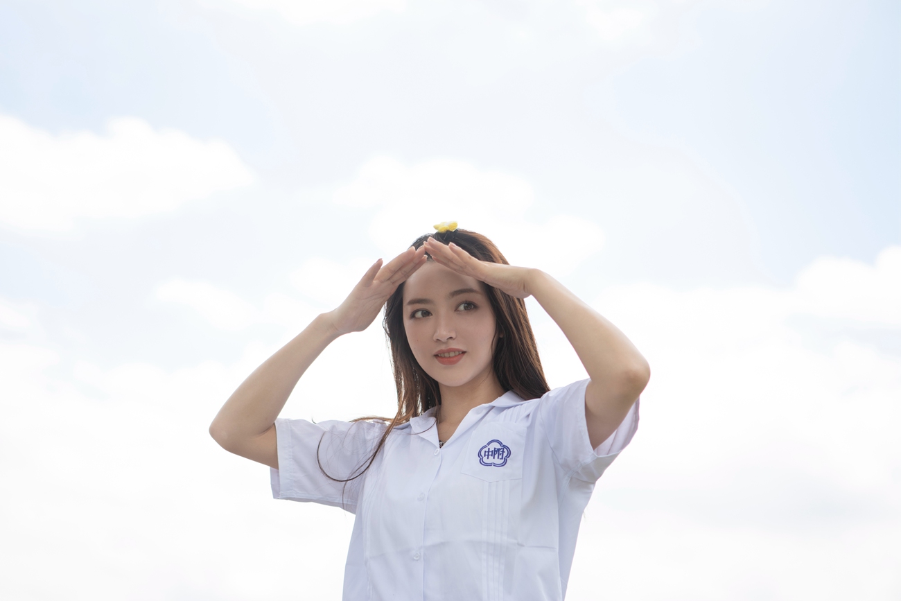 图片[17]-[YITUYU艺图语] 2022.01.13 那个看到你就傻笑的人 腾莹 [25P] – 速更版-美库