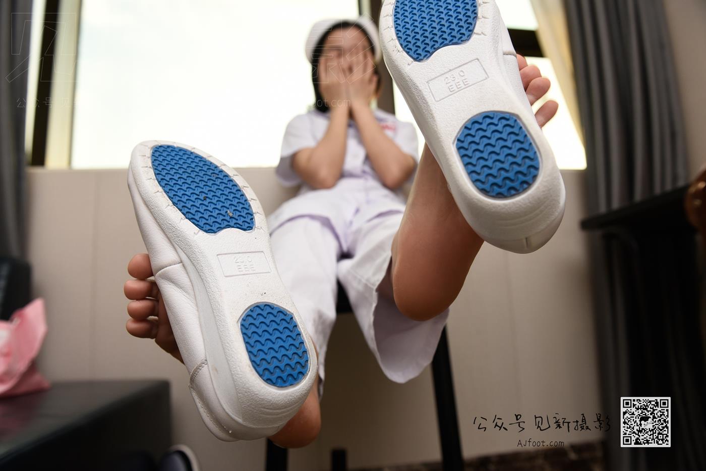 图片[66]-[见新摄影]NO.012 985医科大学护理美女[131P] – 速更版-美库