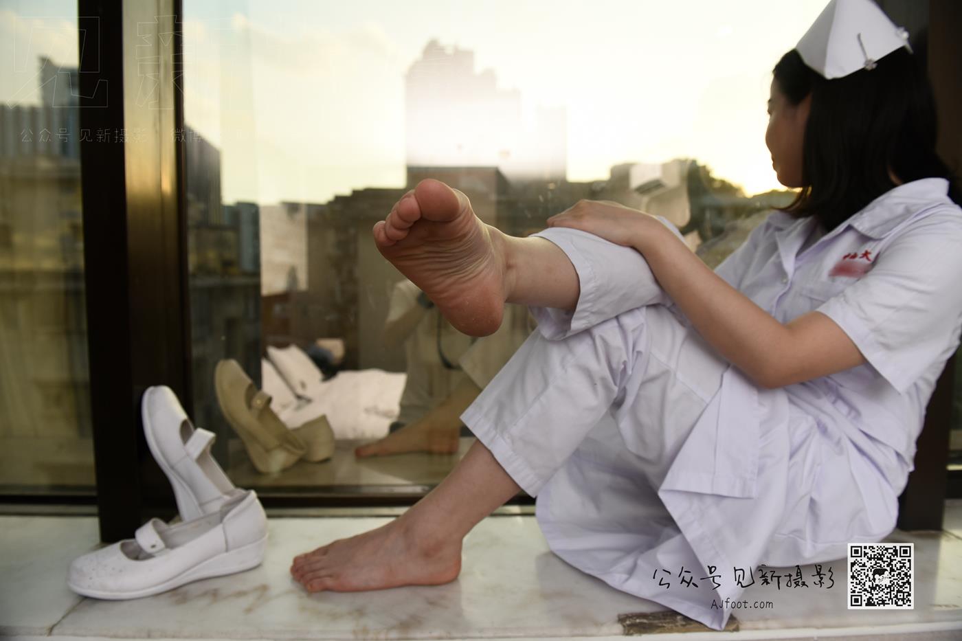 图片[124]-[见新摄影]NO.012 985医科大学护理美女[131P] – 速更版-美库