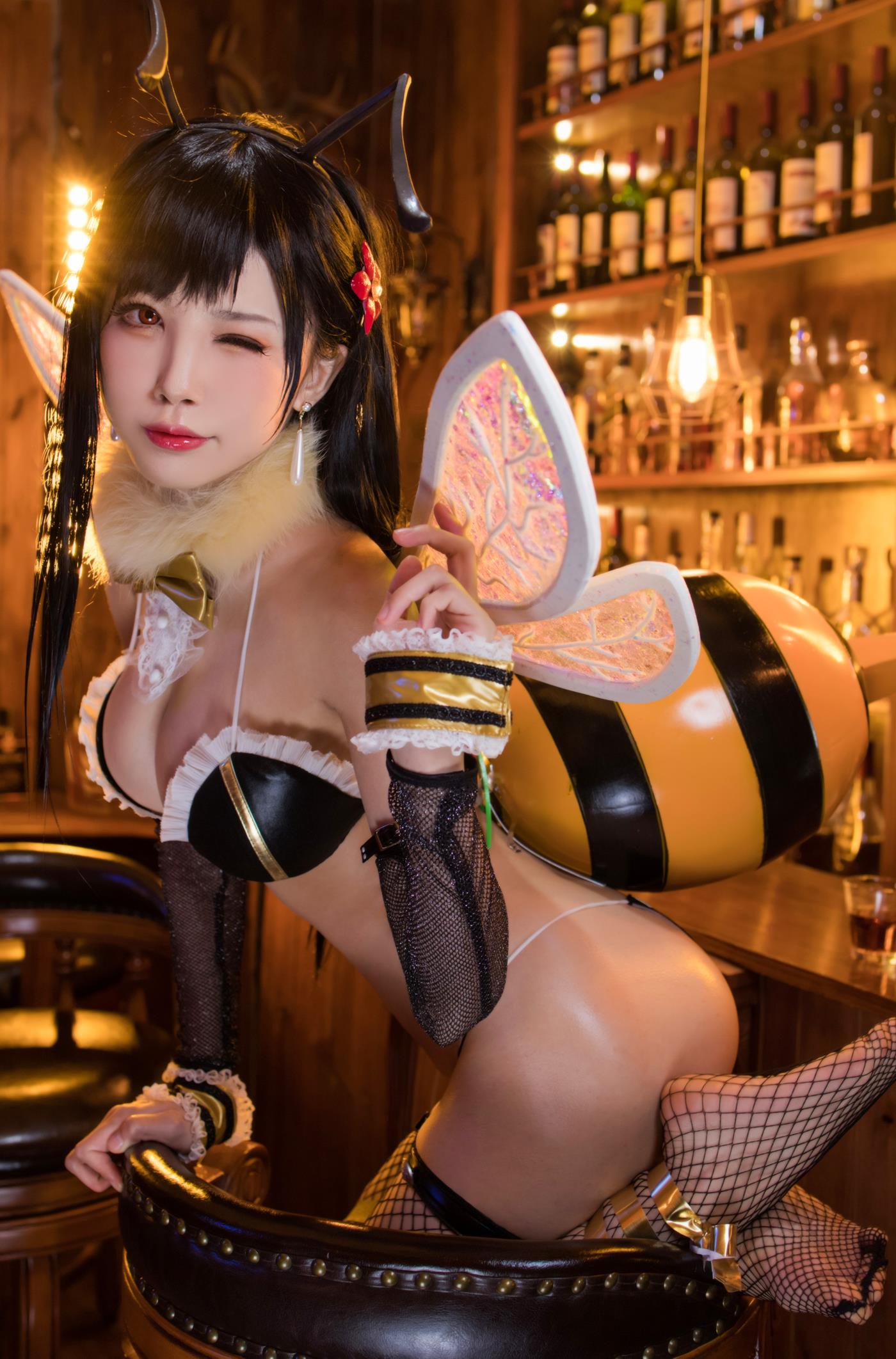 图片[11]-网紅Coser@水淼aqua 蒂法婚纱+蜜蜂女郎+黑皮蜜蜂女郎 [30P] – 速更版-美库