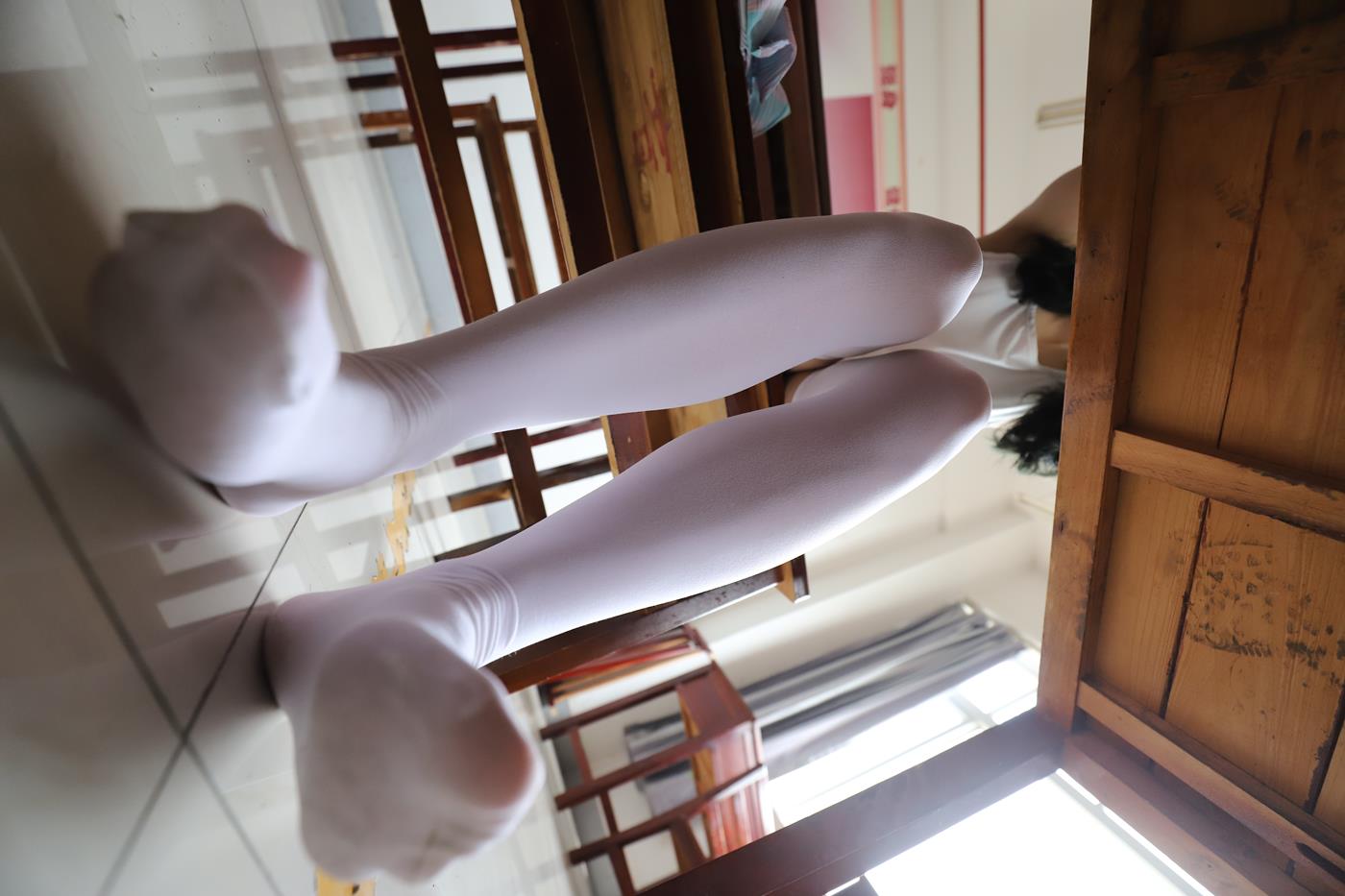 图片[53]-大西瓜爱牙膏-2019 9X活动 模特2（二） 教室过膝白丝 (1) [56P] – 速更版-美库