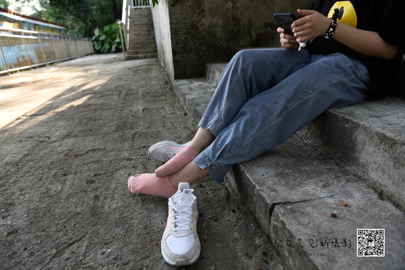 图片[49]-[见新摄影]NO.013 大学护理美女户外牛仔裤棉袜[63P] – 速更版-美库