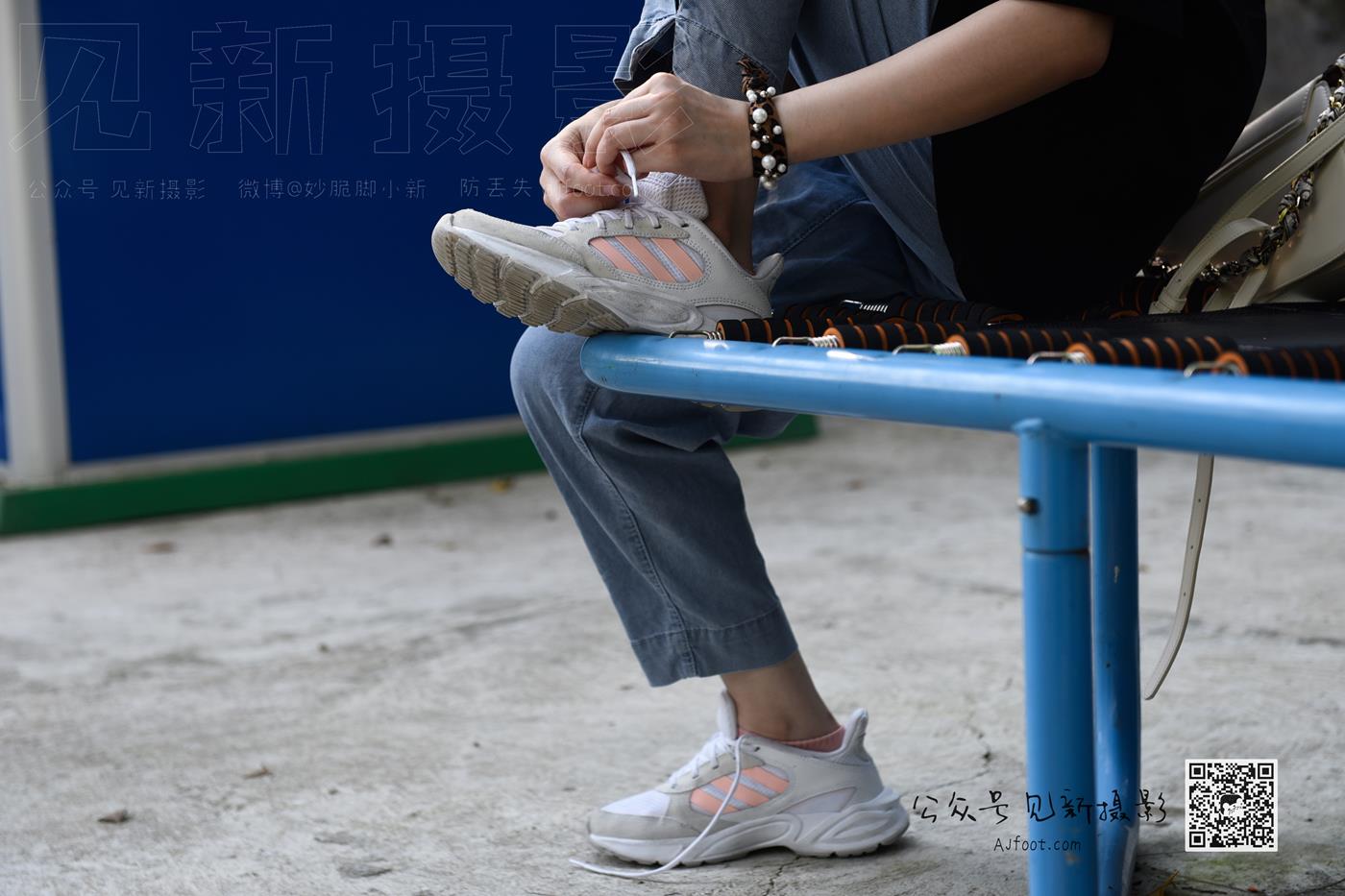 图片[53]-[见新摄影]NO.013 大学护理美女户外牛仔裤棉袜[63P] – 速更版-美库