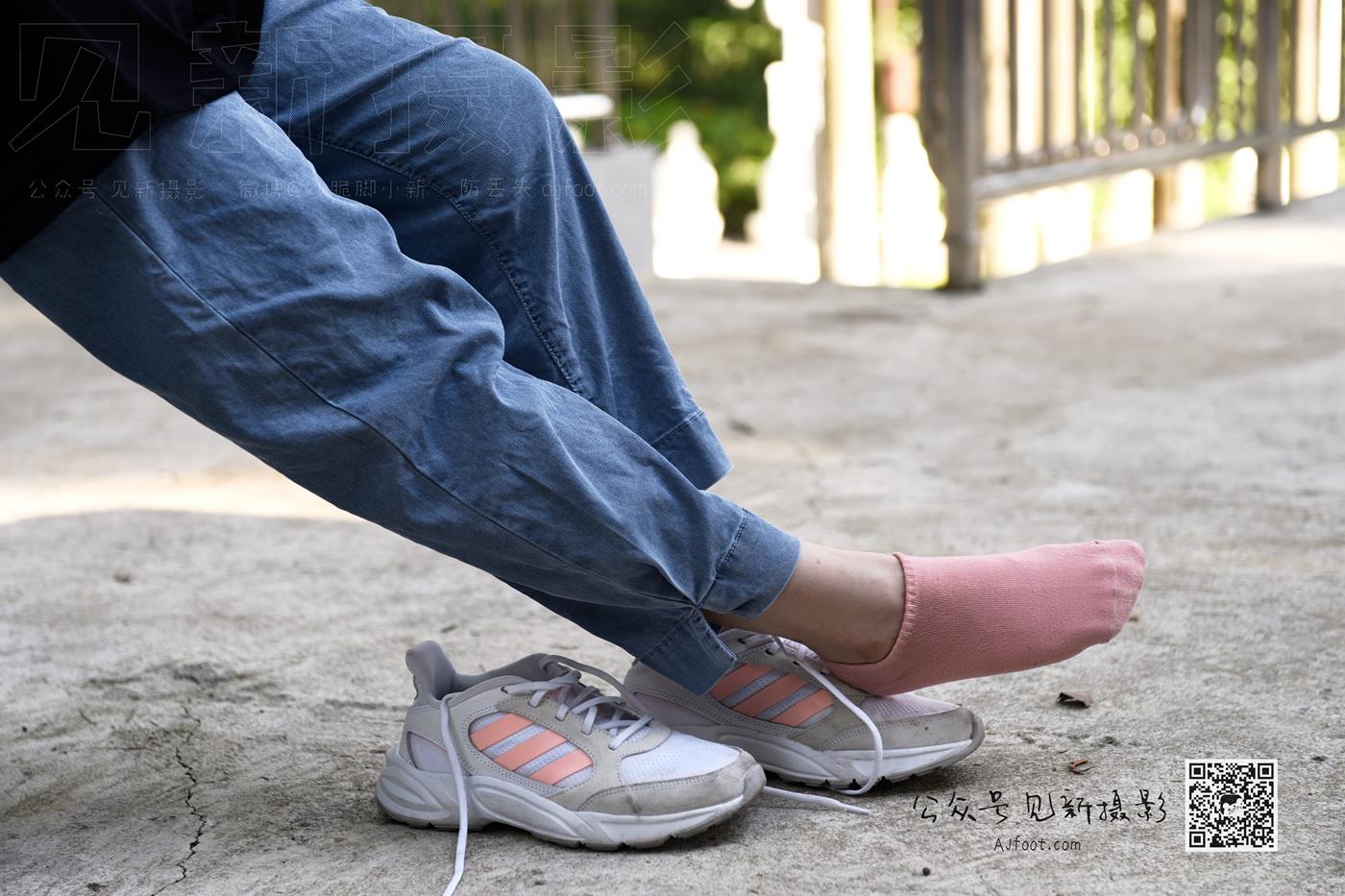 图片[55]-[见新摄影]NO.013 大学护理美女户外牛仔裤棉袜[63P] – 速更版-美库