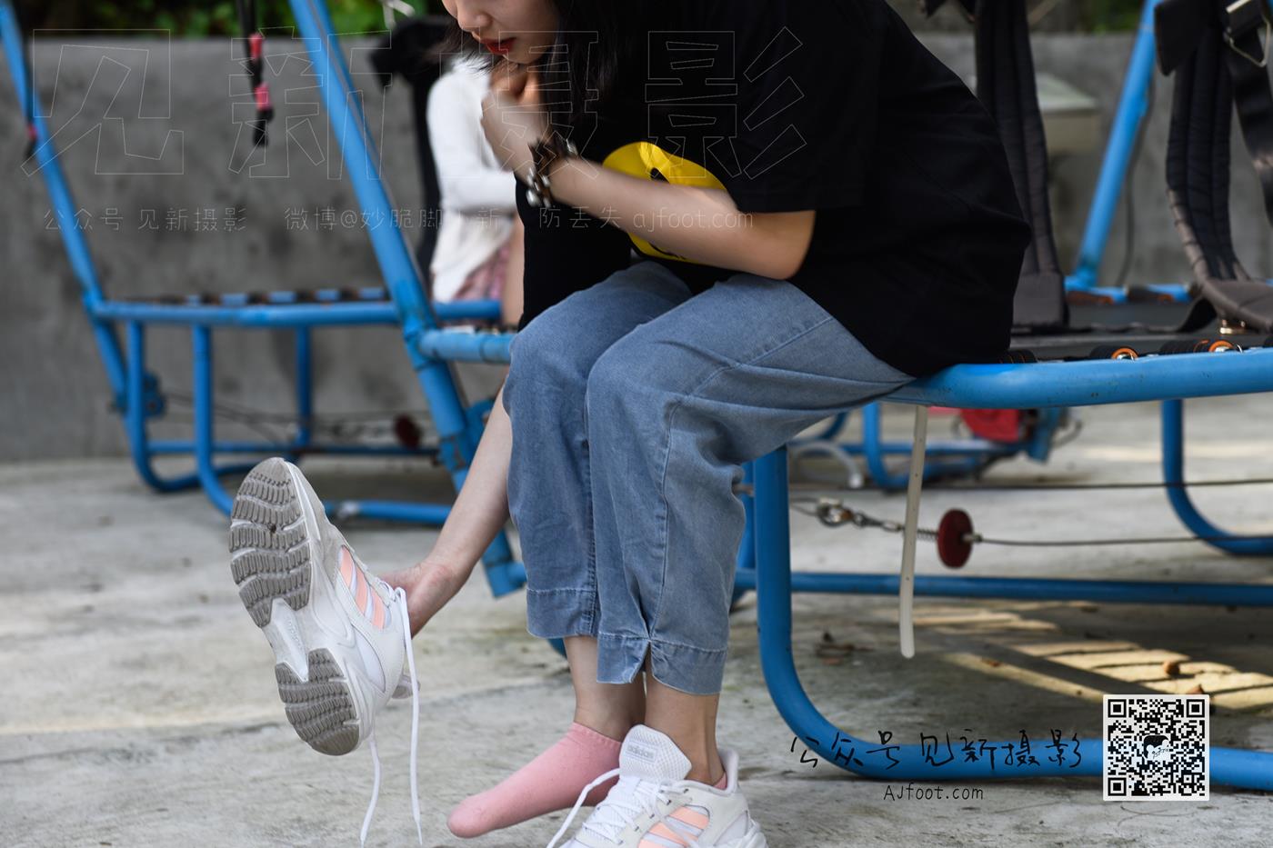 图片[57]-[见新摄影]NO.013 大学护理美女户外牛仔裤棉袜[63P] – 速更版-美库