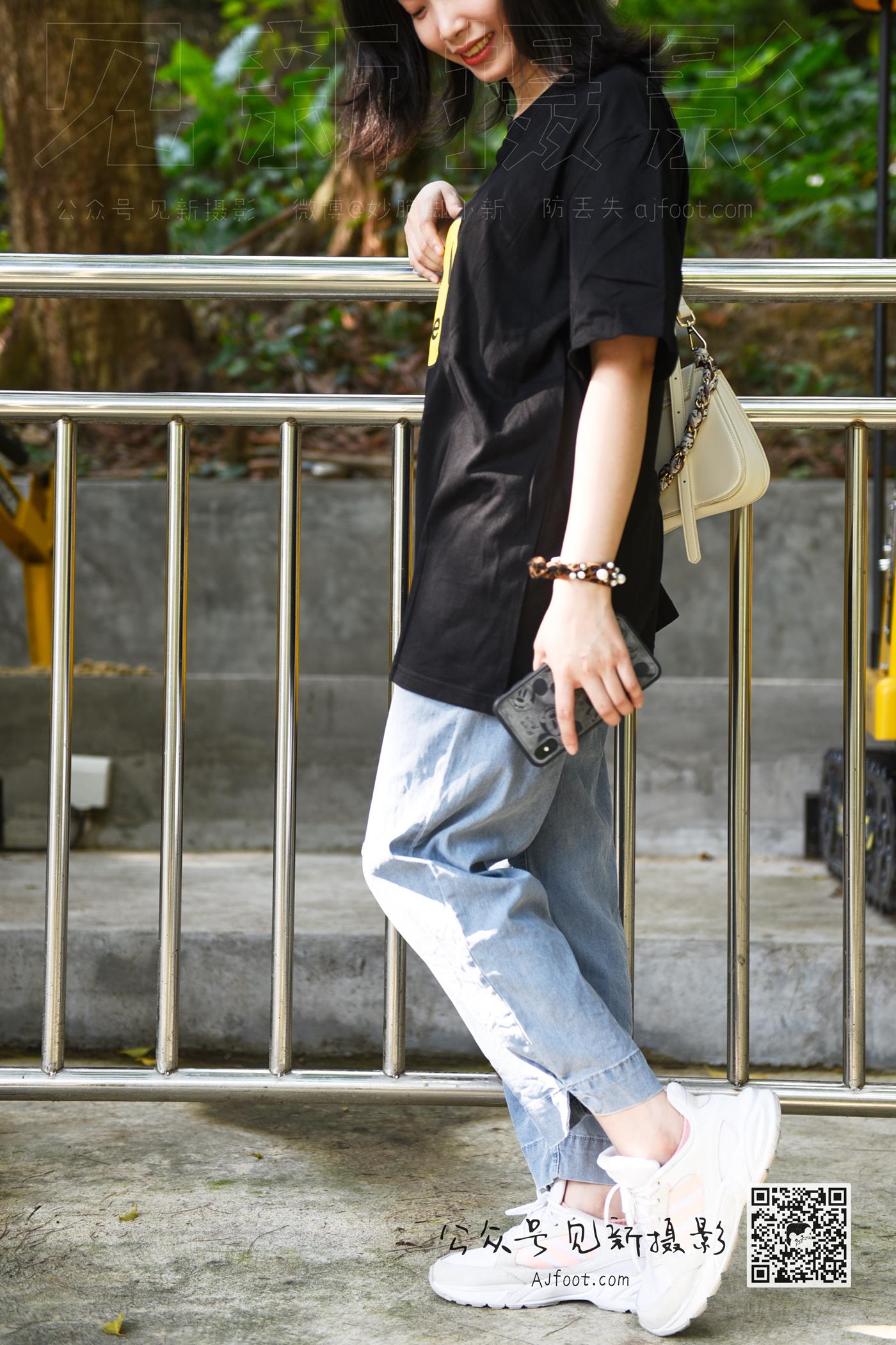 图片[59]-[见新摄影]NO.013 大学护理美女户外牛仔裤棉袜[63P] – 速更版-美库