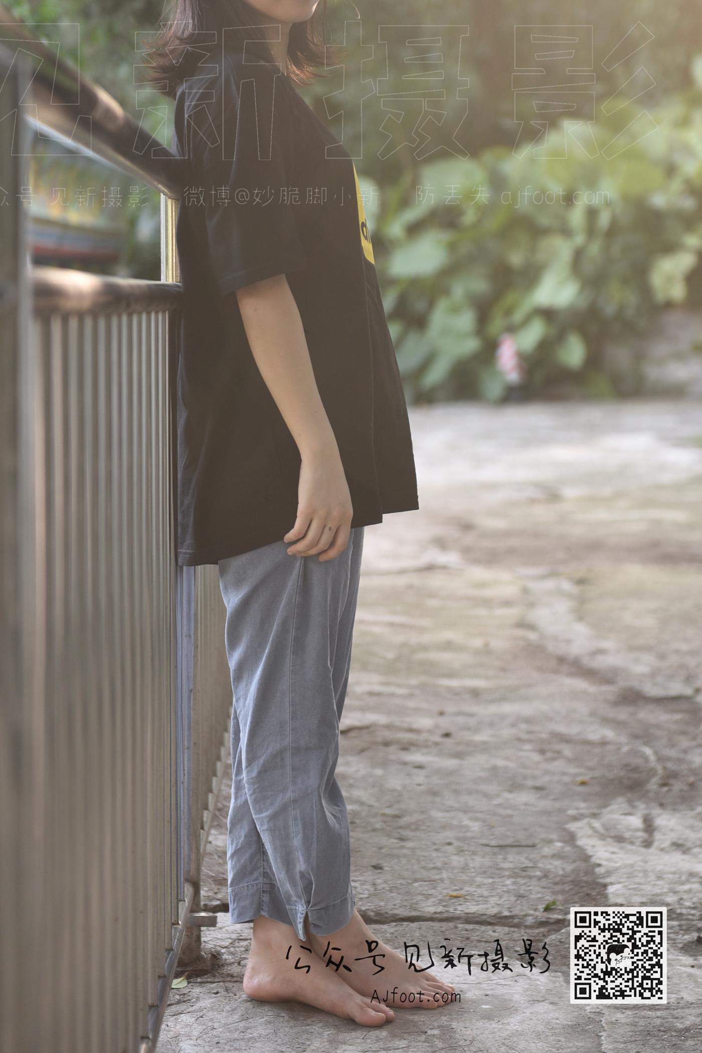 图片[64]-[见新摄影]NO.013 大学护理美女户外牛仔裤棉袜[63P] – 速更版-美库