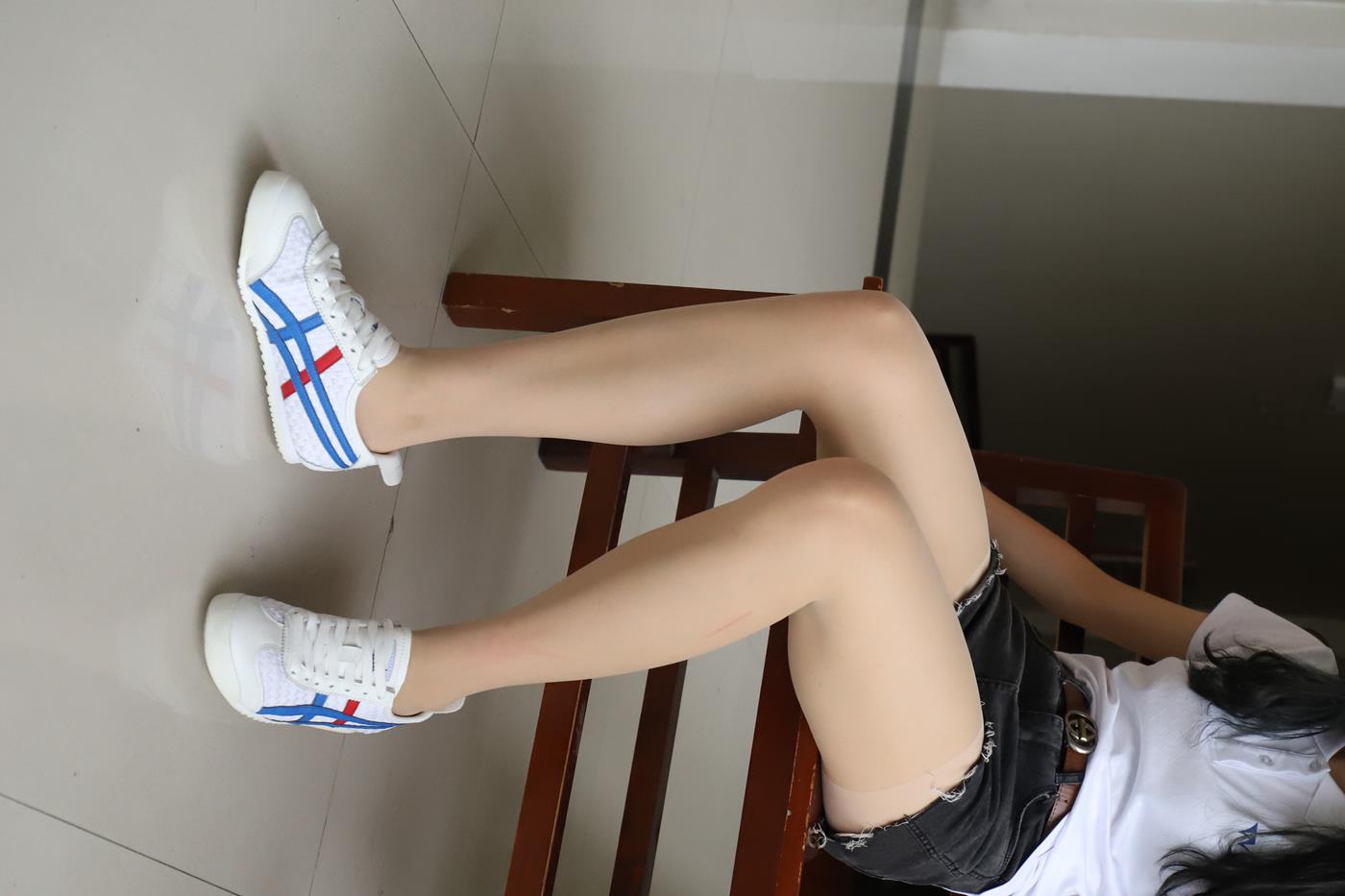 图片[26]-大西瓜爱牙膏-2019 9X活动 模特3（三） 热裤白鞋肉丝[71P] – 速更版-美库