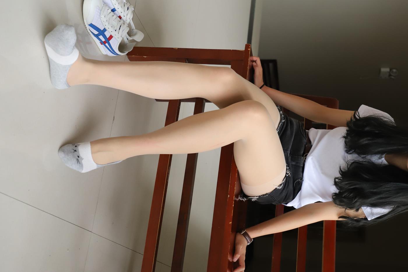 图片[40]-大西瓜爱牙膏-2019 9X活动 模特3（三） 热裤白鞋肉丝[71P] – 速更版-美库