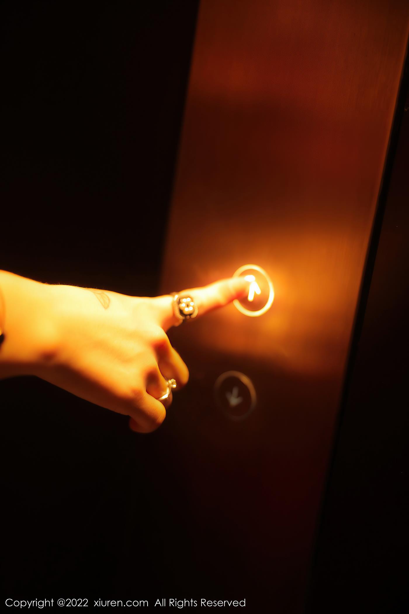 图片[12]-[Xiuren秀人网]2022.09.14 NO.5582 美七Mia[54+1P] – 速更版-美库