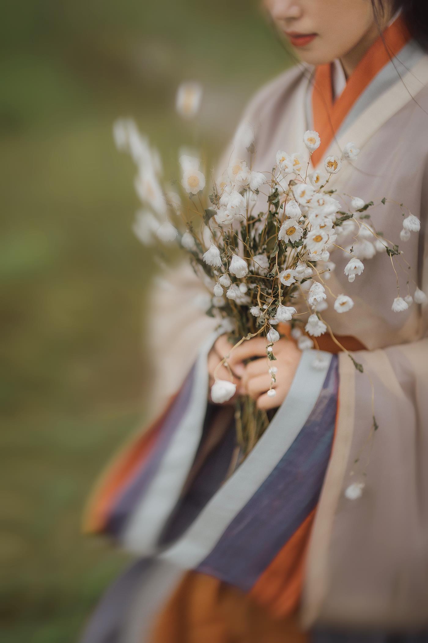 图片[16]-[YITUYU艺图语] 2022.01.14 野有蔓草 陶然 [22P] – 速更版-美库