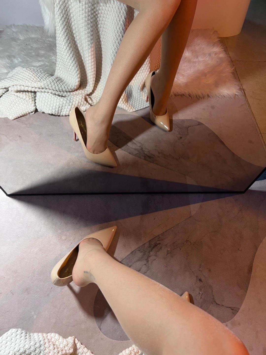 图片[69]-纪念小小V微密圈视图合集(1) [80P] – 速更版-美库