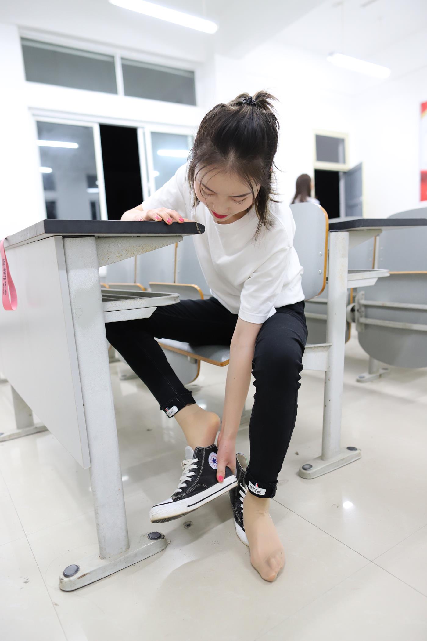 图片[26]-大西瓜爱牙膏-2019 9月活动 模特1（一） 牛仔裤里丝 (2) [60P] – 速更版-美库