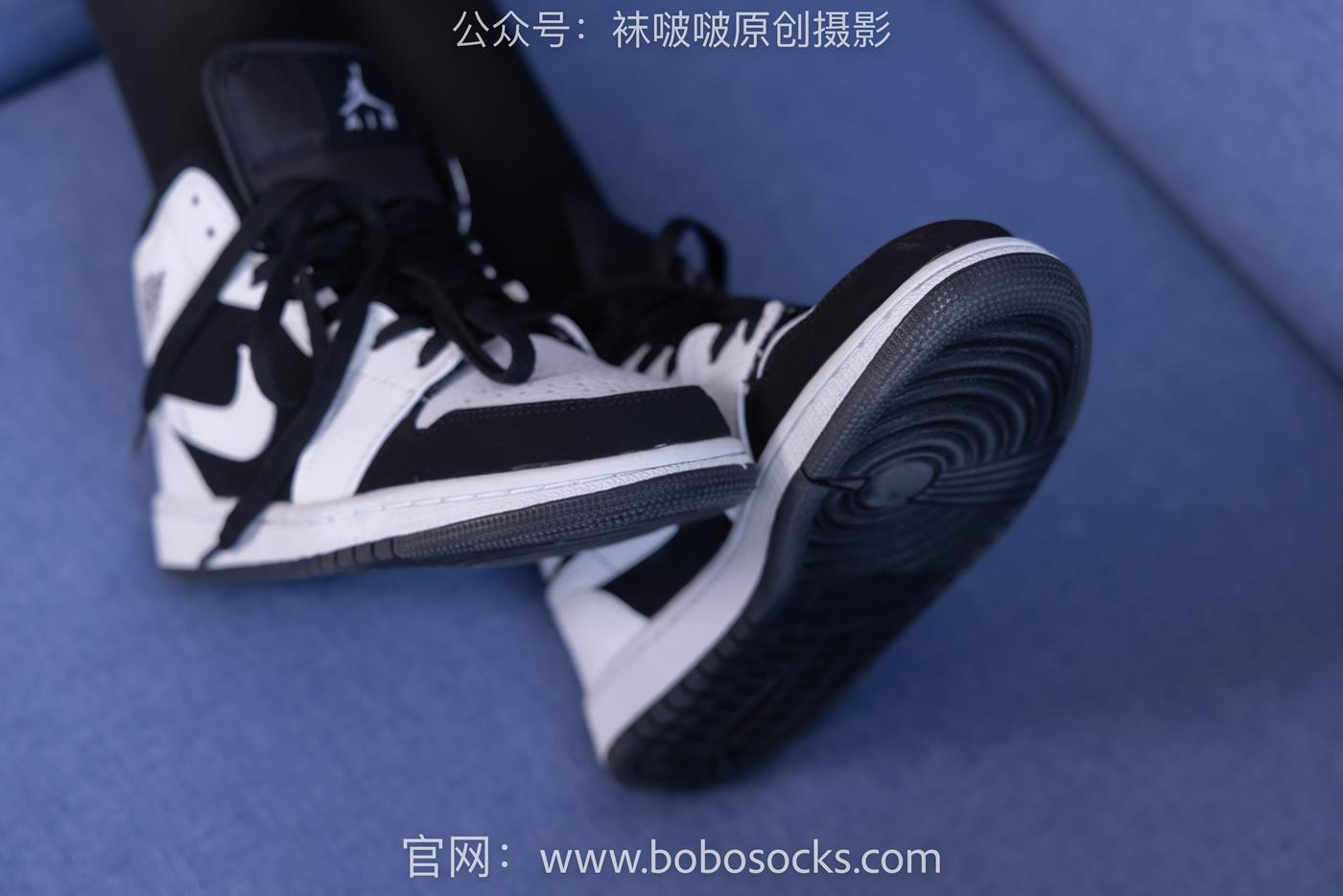 图片[13]-[BoBoSocks袜啵啵]NO.132 小甜豆-aj1板鞋、蓝色短靴、厚黑丝、厚红丝[145P] – 速更版-美库