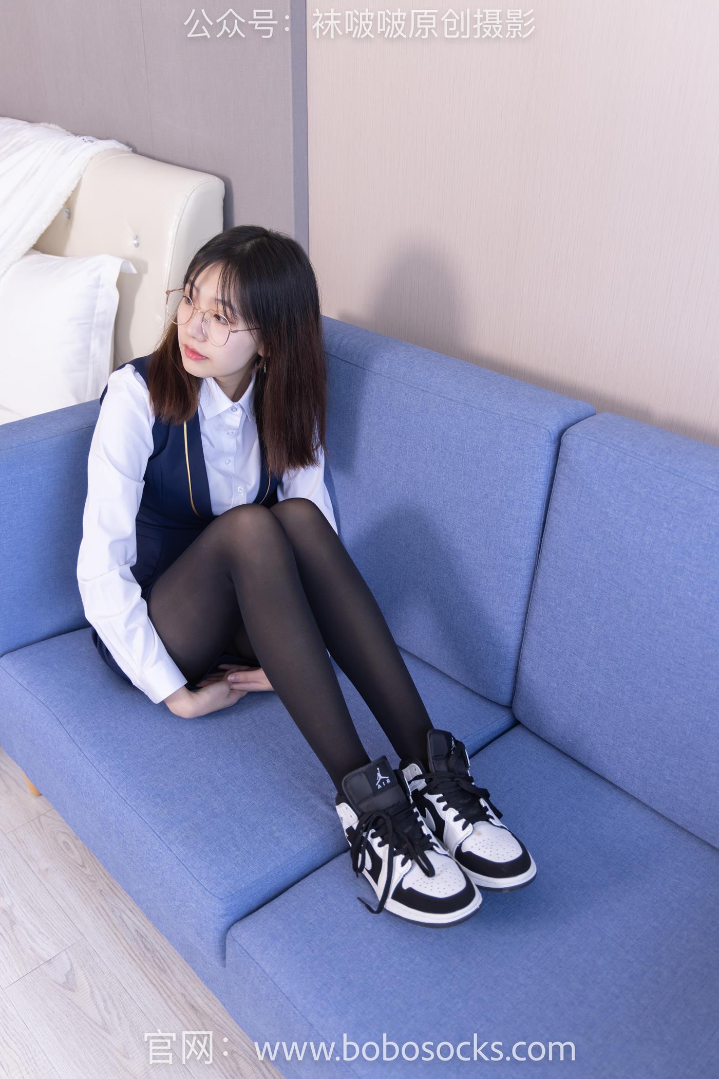 图片[15]-[BoBoSocks袜啵啵]NO.132 小甜豆-aj1板鞋、蓝色短靴、厚黑丝、厚红丝[145P] – 速更版-美库