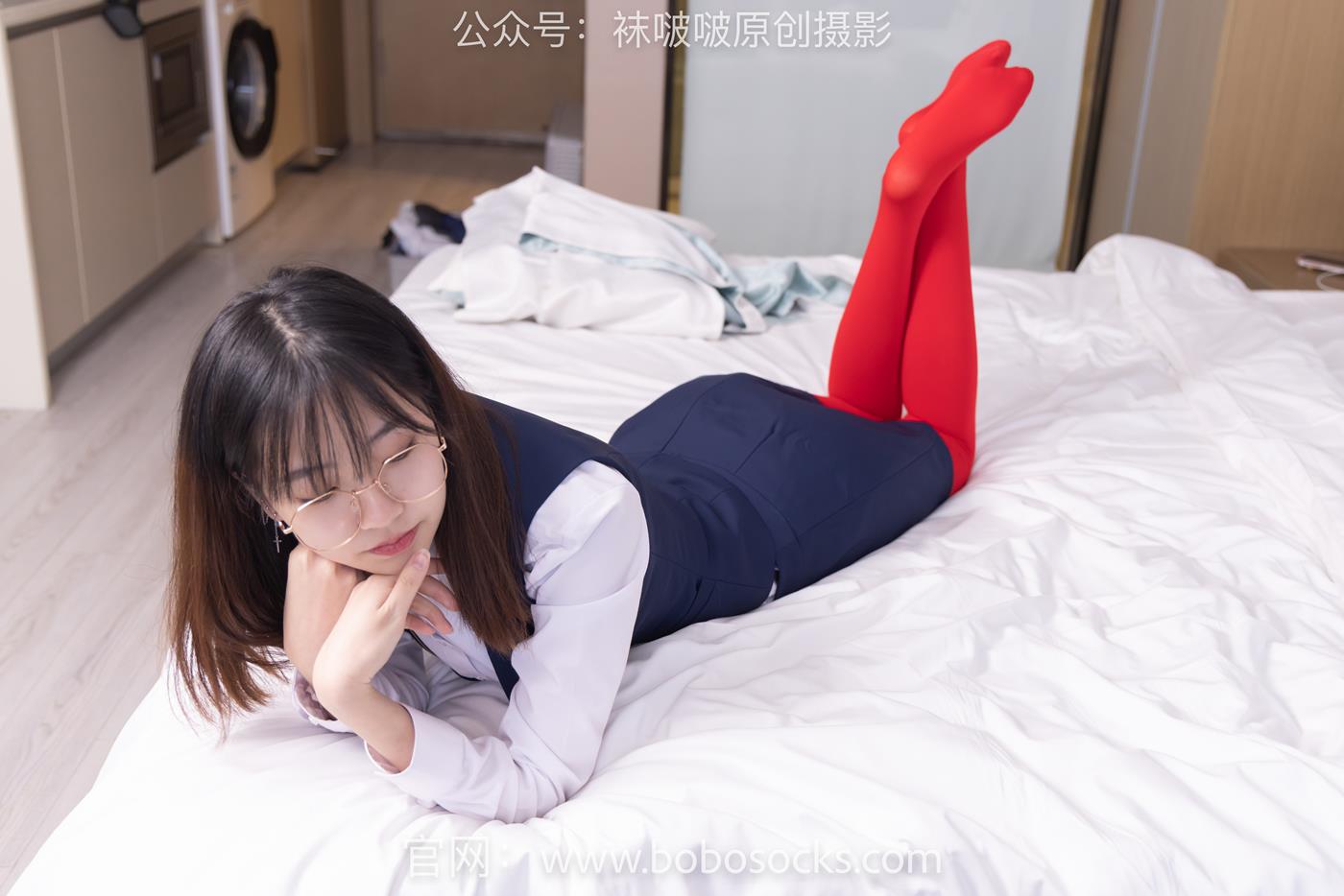 图片[133]-[BoBoSocks袜啵啵]NO.132 小甜豆-aj1板鞋、蓝色短靴、厚黑丝、厚红丝[145P] – 速更版-美库