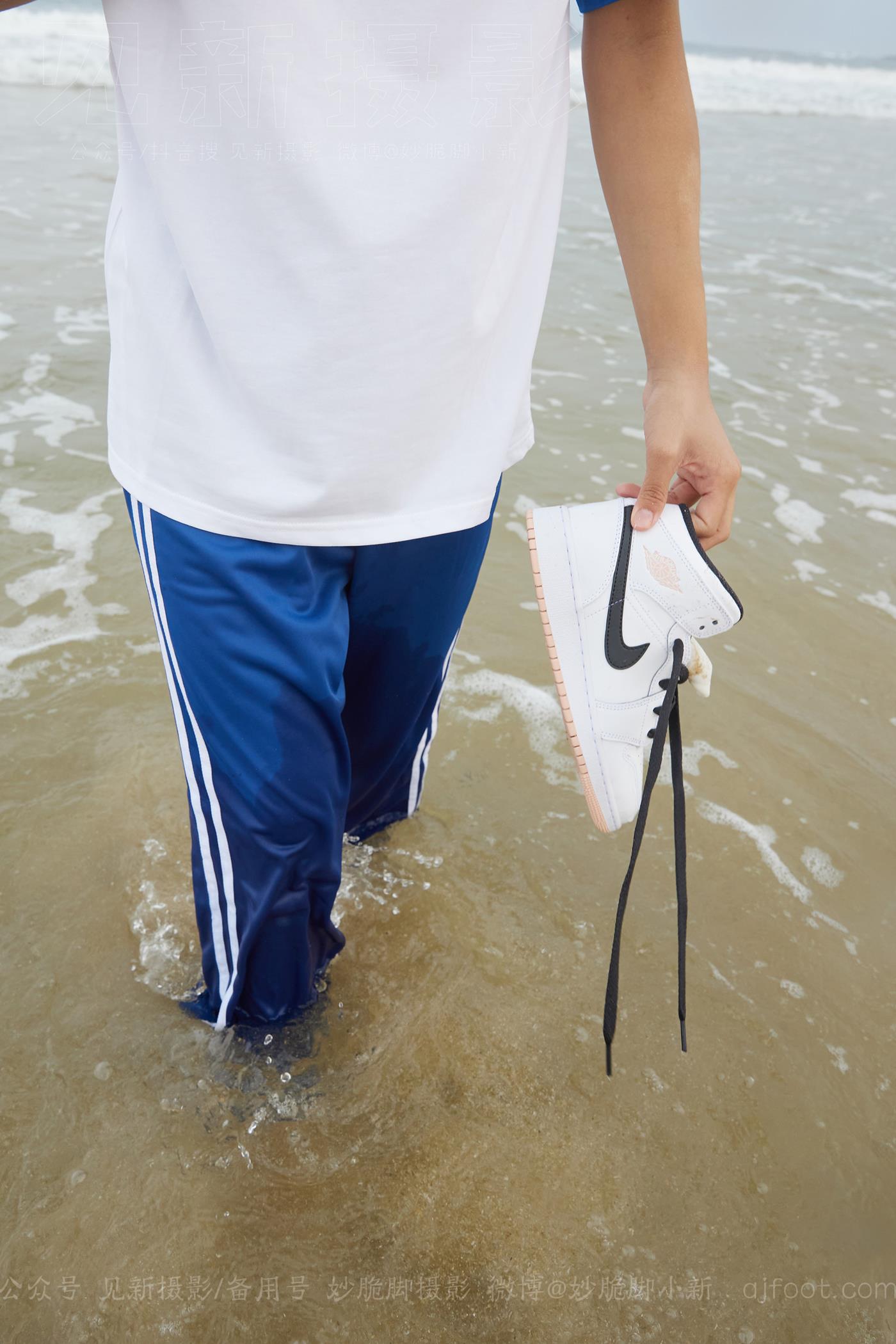 图片[218]-[见新摄影]NO.019 世界上最甜美的沙滩校园风，连海风都是甜的[252P] – 速更版-美库