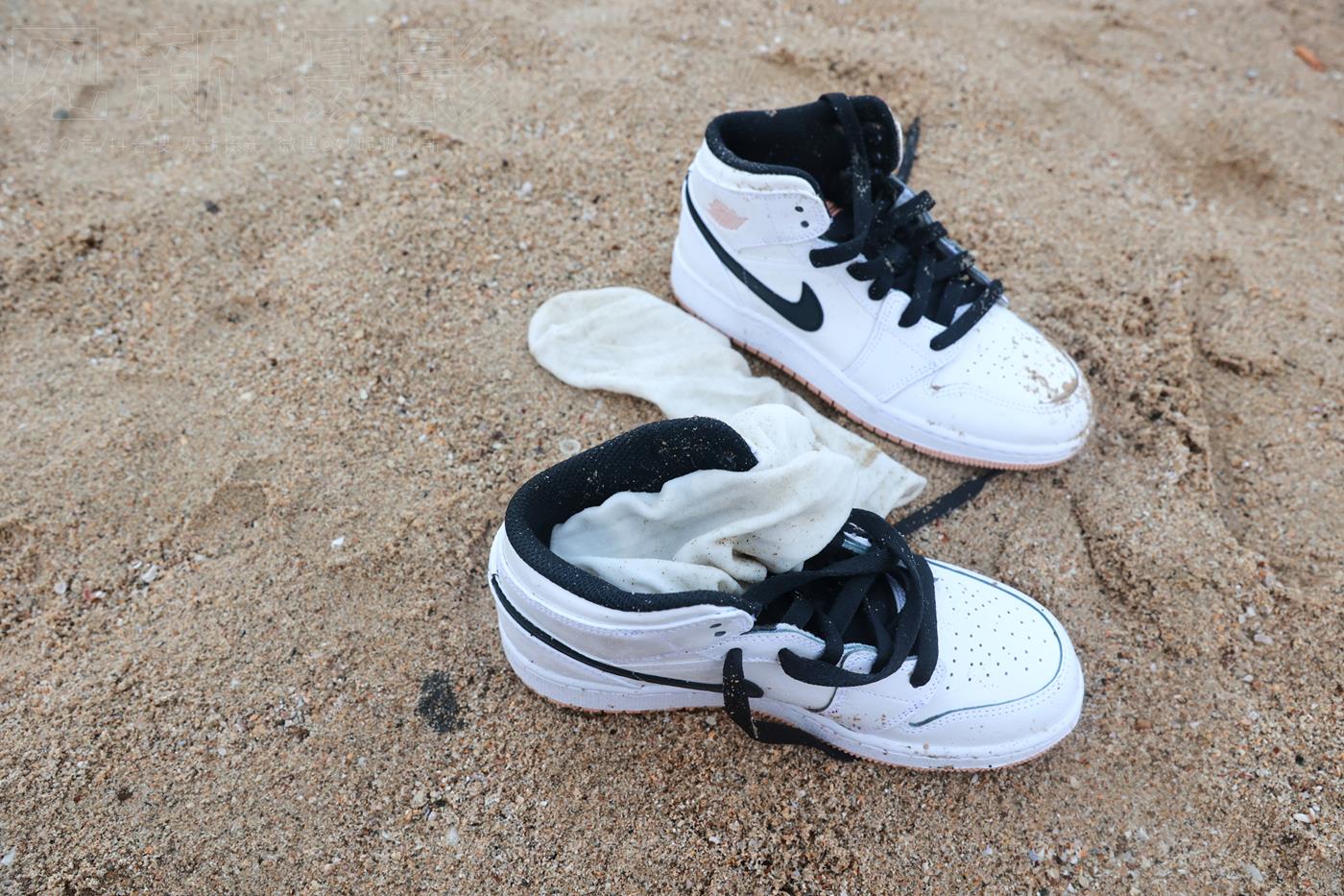 图片[244]-[见新摄影]NO.019 世界上最甜美的沙滩校园风，连海风都是甜的[252P] – 速更版-美库