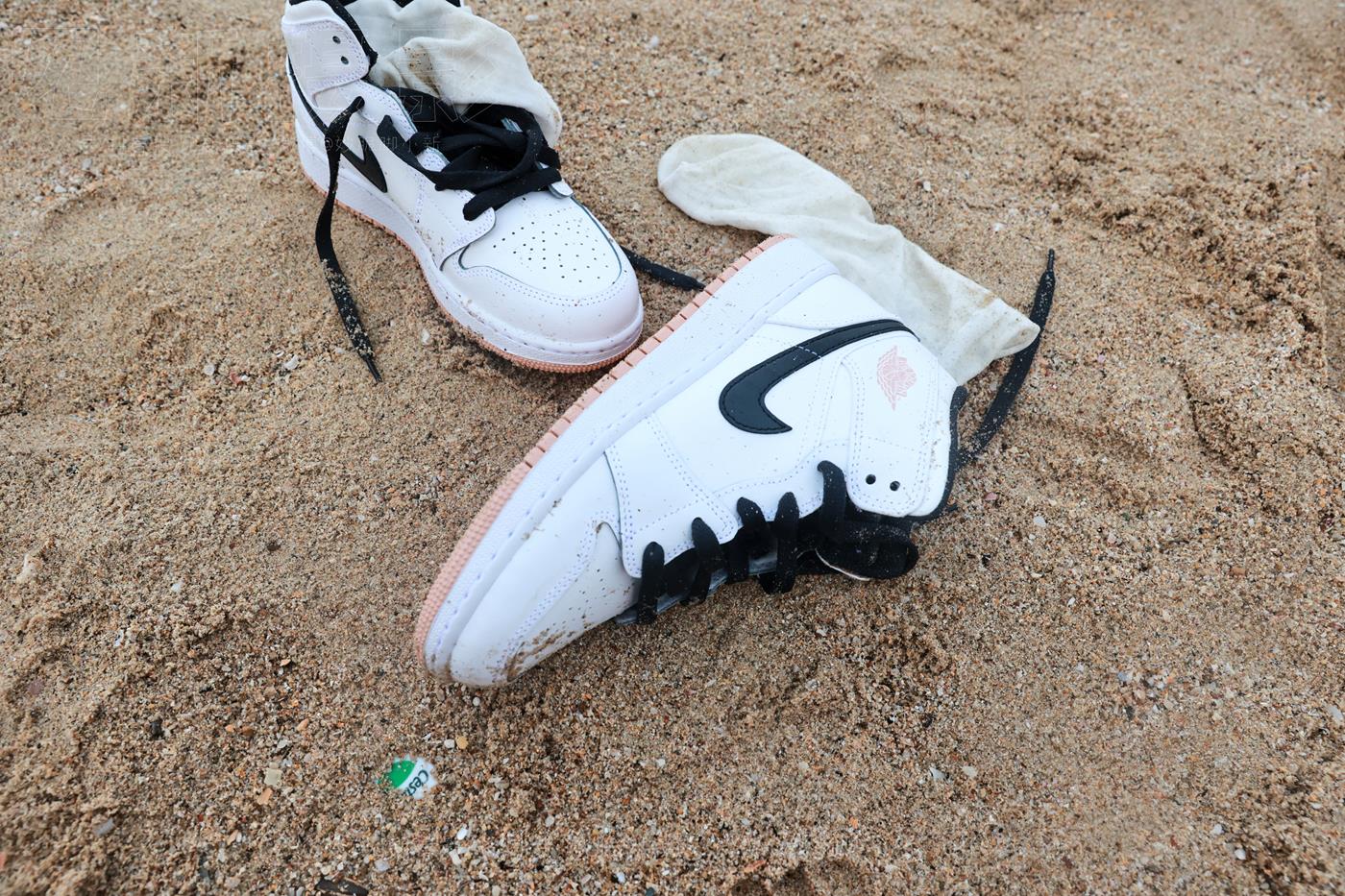 图片[245]-[见新摄影]NO.019 世界上最甜美的沙滩校园风，连海风都是甜的[252P] – 速更版-美库