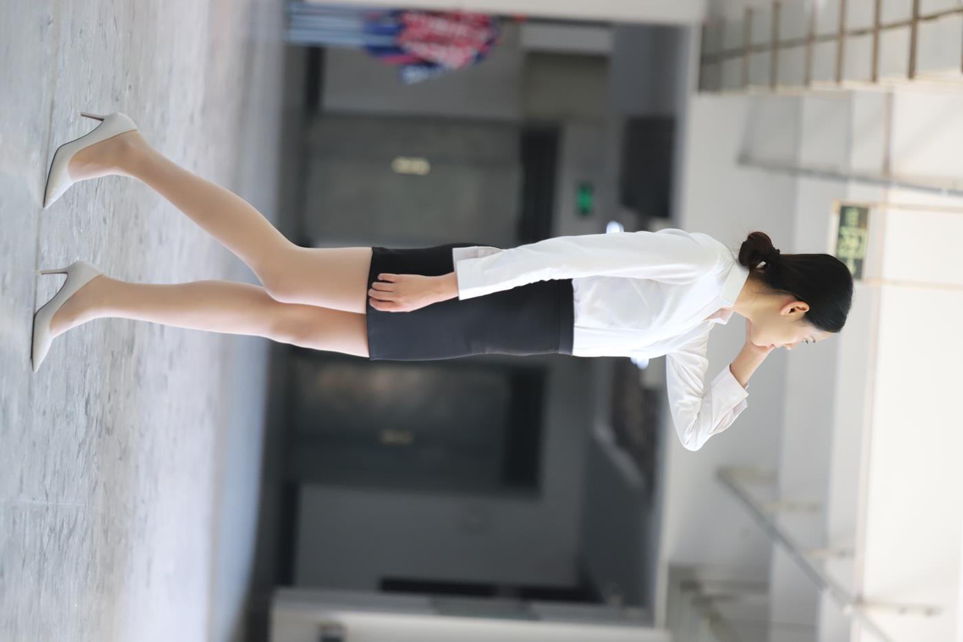 图片[14]-大西瓜爱牙膏-2019 9月活动 模特2（二） 高跟制服OL (2) [91P] – 速更版-美库