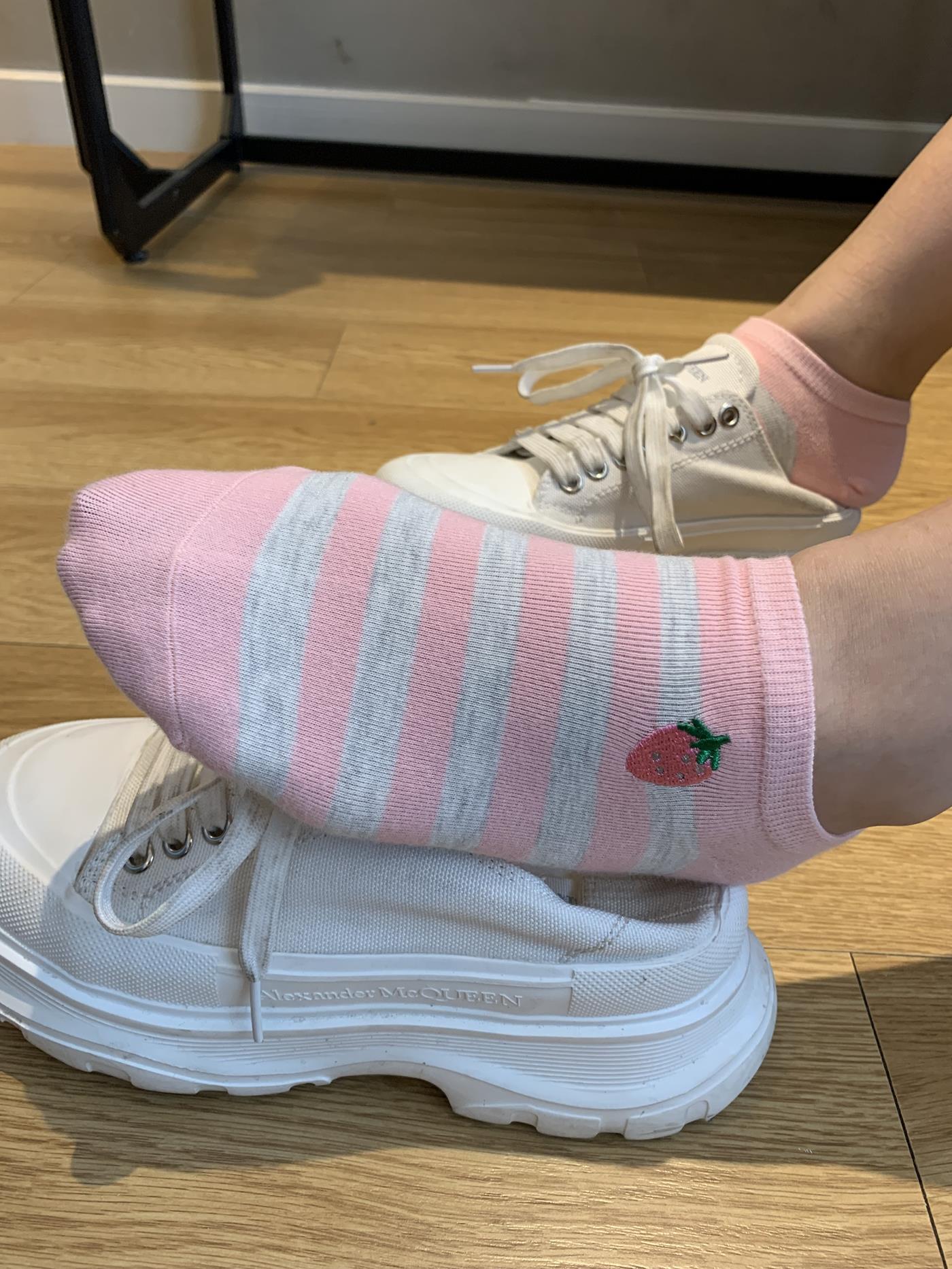 图片[12]-[誉铭传媒]袜足摄影 2022年《4月整合福利》[92P] – 速更版-美库