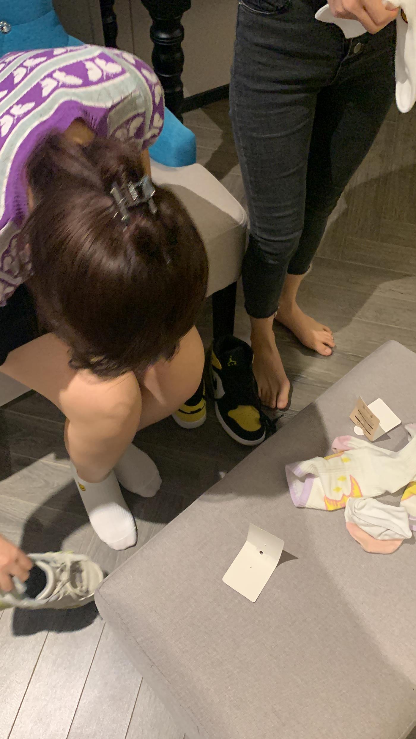 图片[31]-[誉铭传媒]袜足摄影 2022年《4月整合福利》[92P] – 速更版-美库