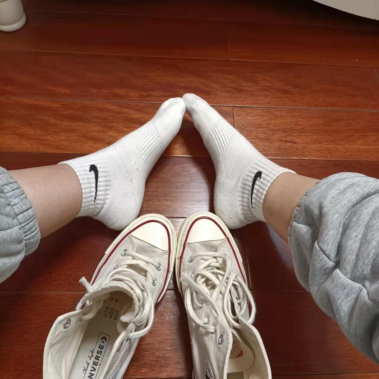 图片[33]-[誉铭传媒]袜足摄影 2022年《4月整合福利》[92P] – 速更版-美库