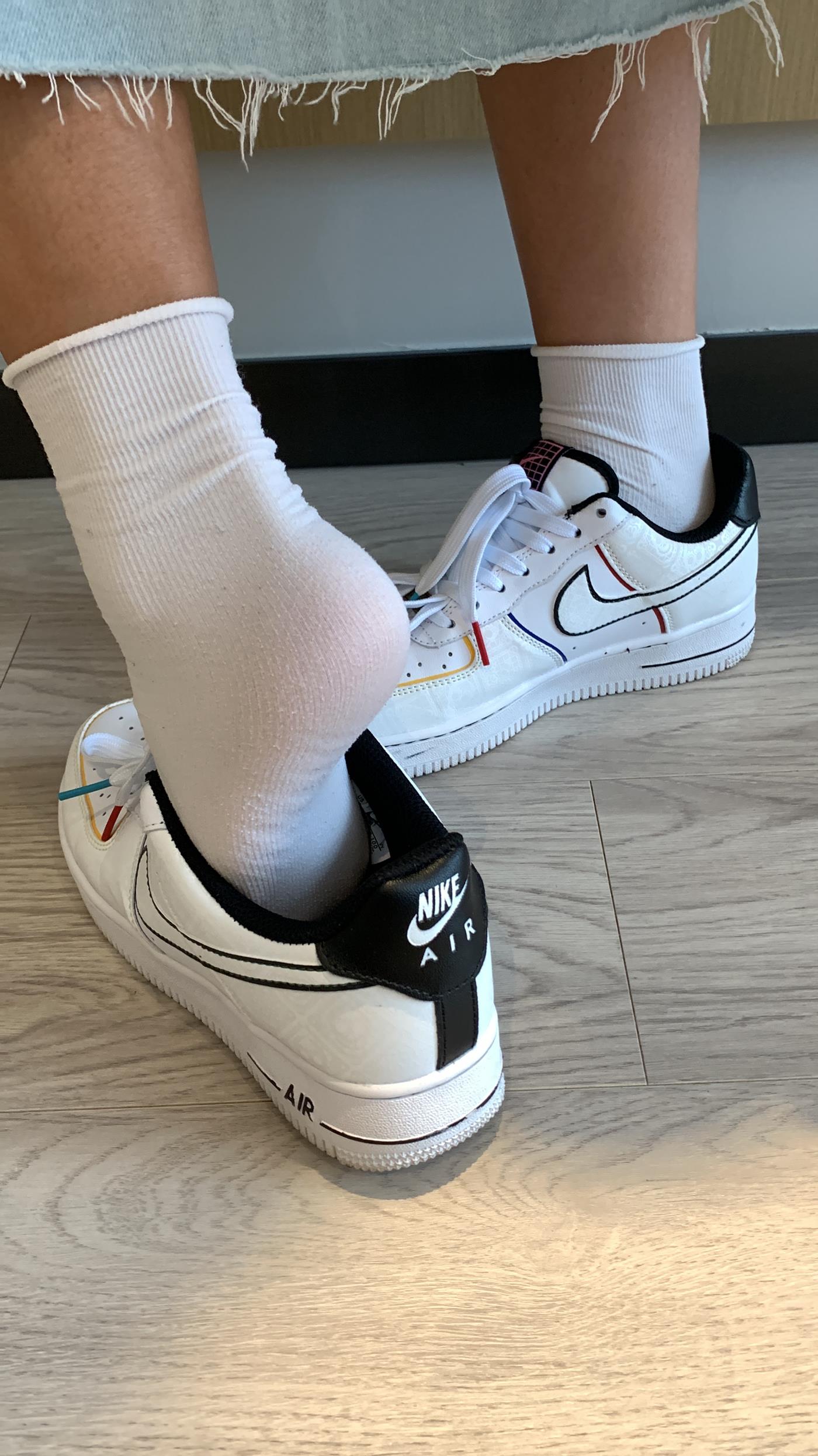 图片[73]-[誉铭传媒]袜足摄影 2022年《4月整合福利》[92P] – 速更版-美库