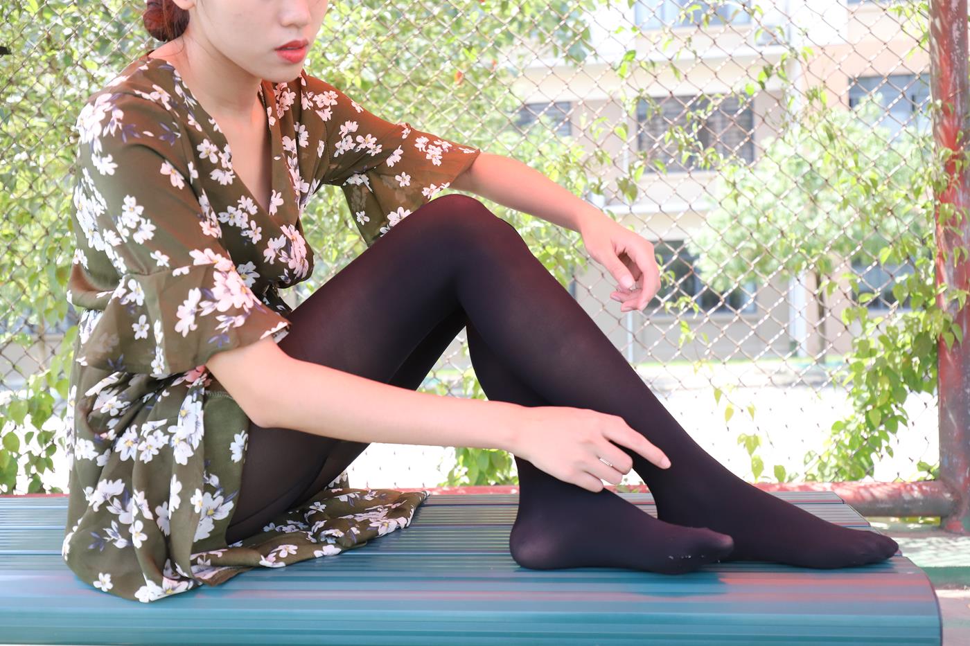 图片[22]-大西瓜爱牙膏-2019 9月活动 模特2（二） 黑丝碎花裙 (1) [74P] – 速更版-美库