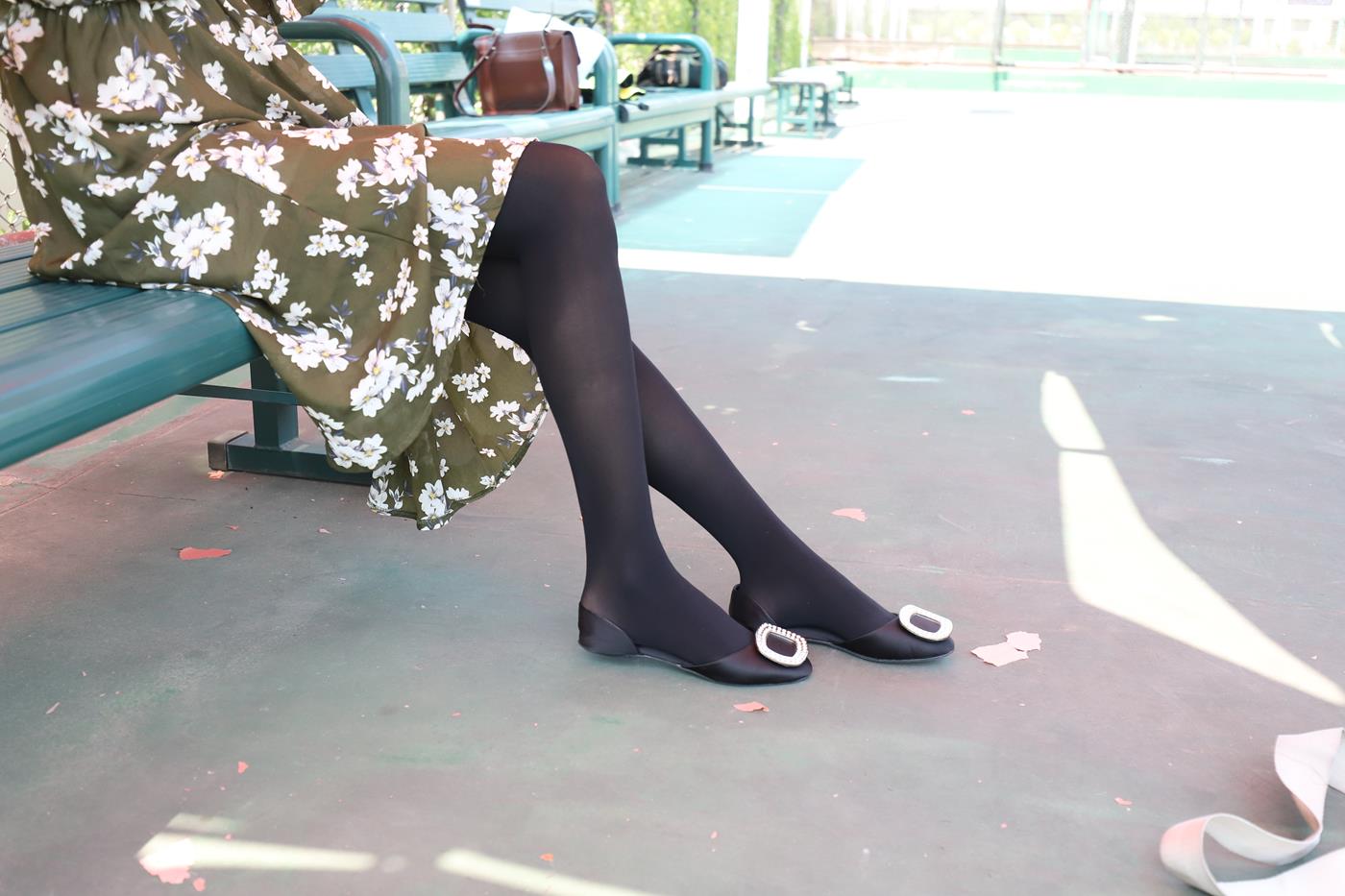 图片[26]-大西瓜爱牙膏-2019 9月活动 模特2（二） 黑丝碎花裙 (1) [74P] – 速更版-美库