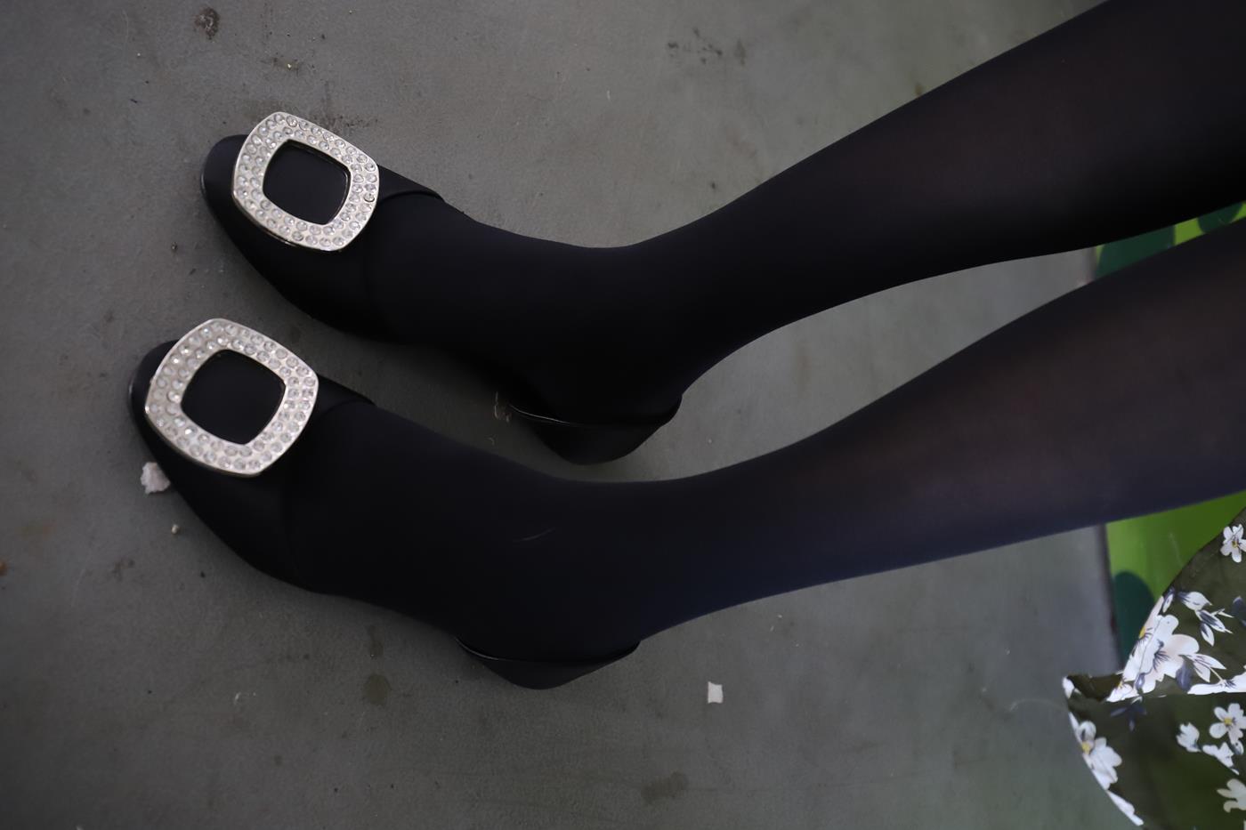 图片[10]-大西瓜爱牙膏-2019 9月活动 模特2（二） 黑丝碎花裙 (4) [85P] – 速更版-美库