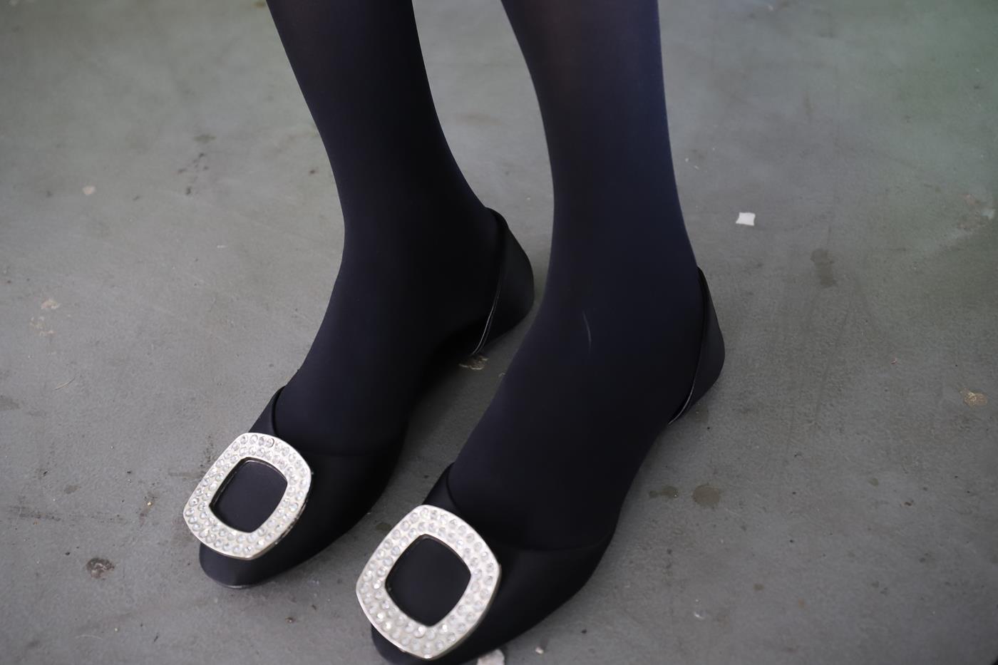 图片[11]-大西瓜爱牙膏-2019 9月活动 模特2（二） 黑丝碎花裙 (4) [85P] – 速更版-美库