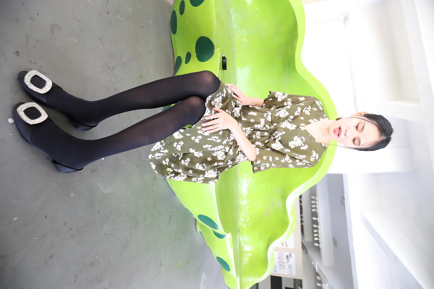 图片[13]-大西瓜爱牙膏-2019 9月活动 模特2（二） 黑丝碎花裙 (4) [85P] – 速更版-美库