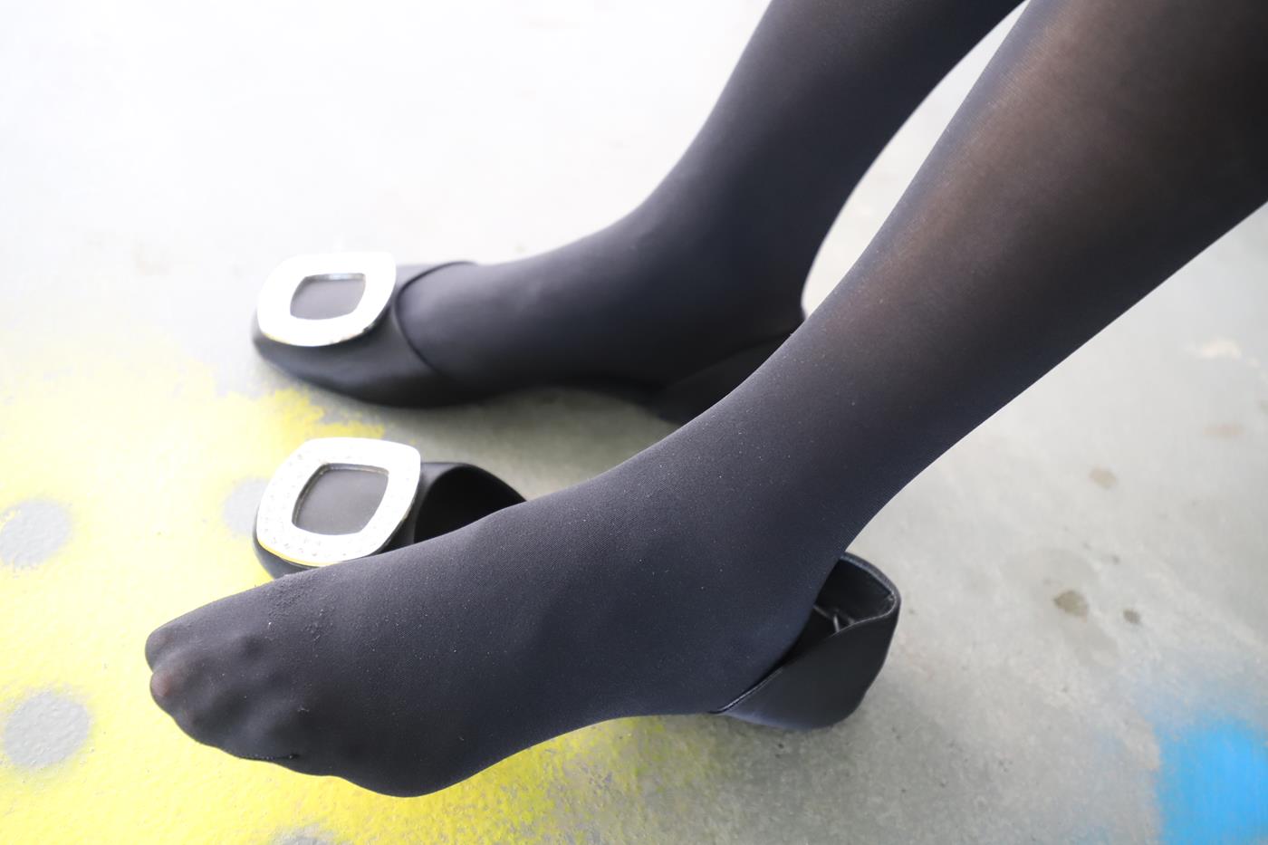 图片[25]-大西瓜爱牙膏-2019 9月活动 模特2（二） 黑丝碎花裙 (4) [85P] – 速更版-美库